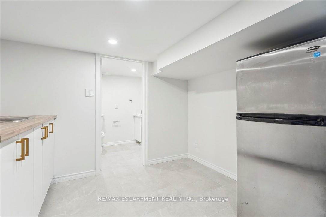 Photo 27 of 289 Wentworth Street N, Hamilton, Beasley — HOMEH