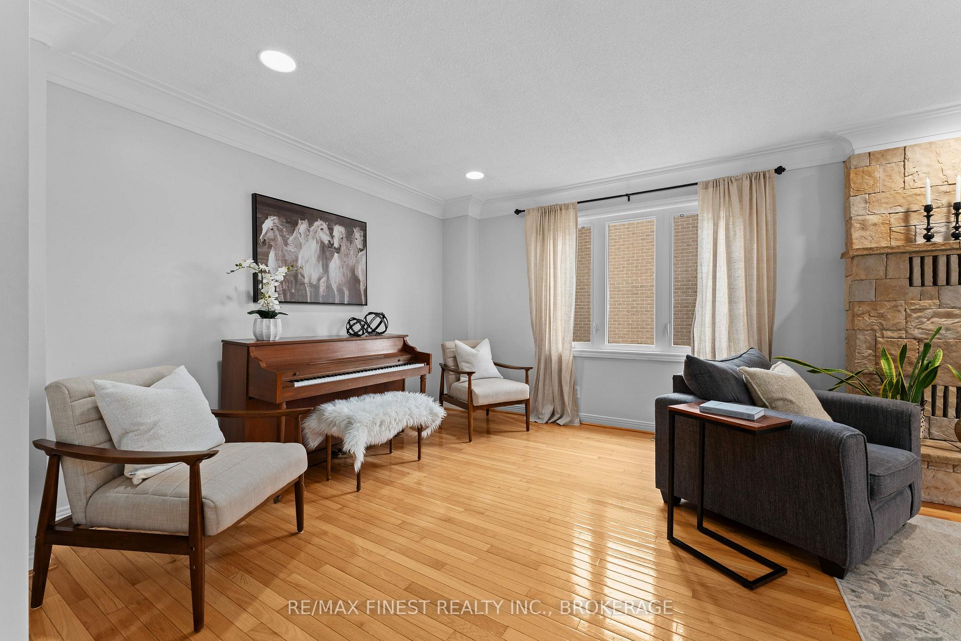 Photo 9 of 894 Rowantree Crescent, Kingston, North of Taylor-Kidd Blvd — HOMEH