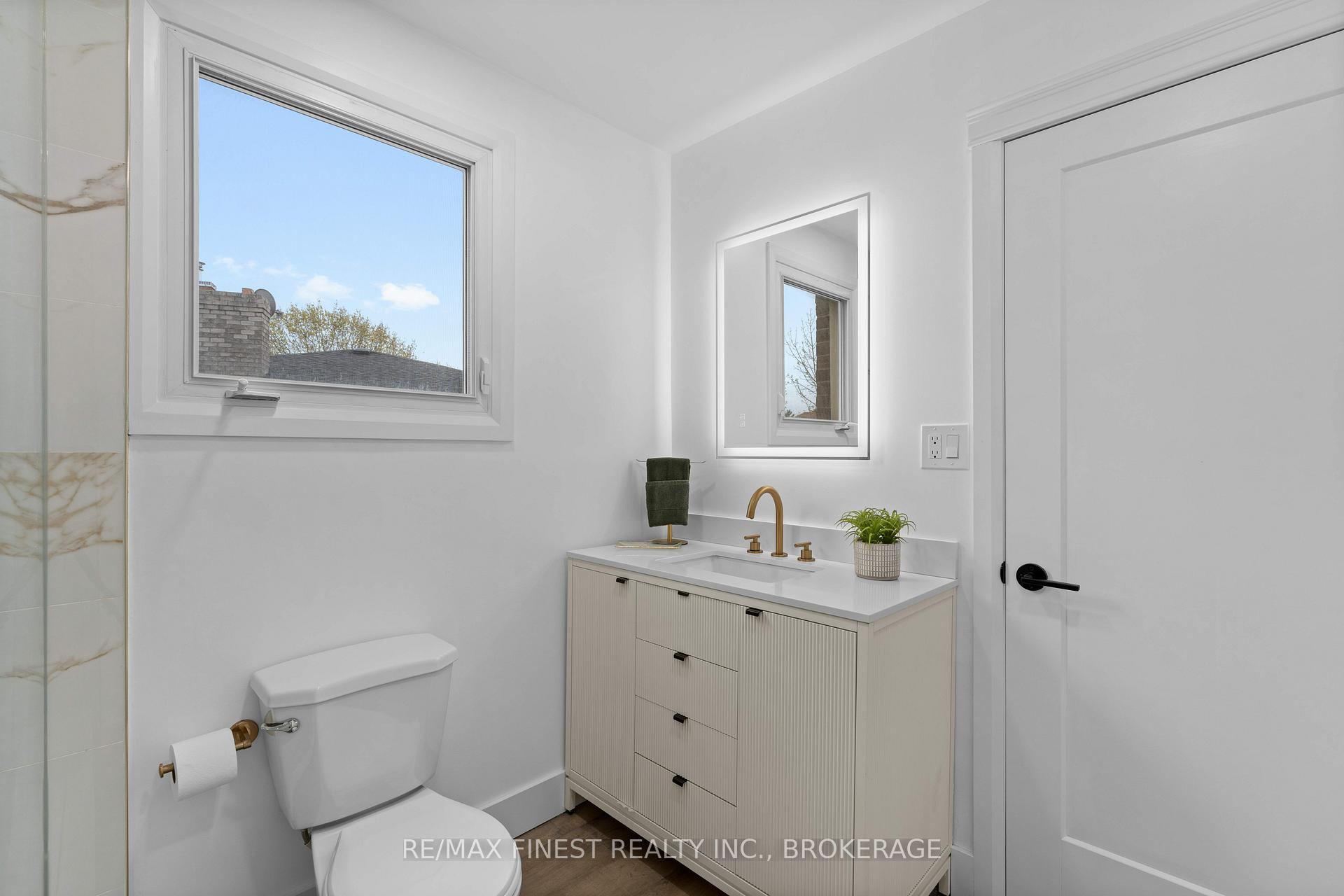 Photo 25 of 894 Rowantree Crescent, Kingston, North of Taylor-Kidd Blvd — HOMEH