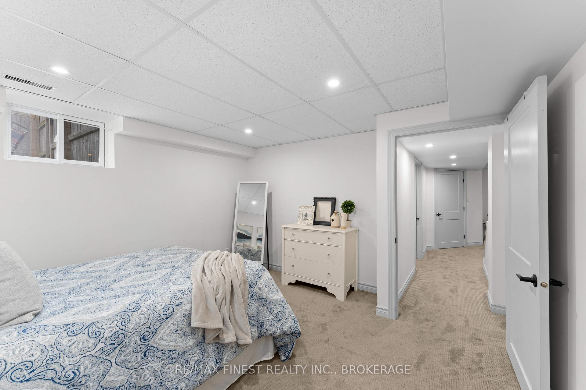 Photo 41 of 894 Rowantree Crescent, Kingston, North of Taylor-Kidd Blvd — HOMEH