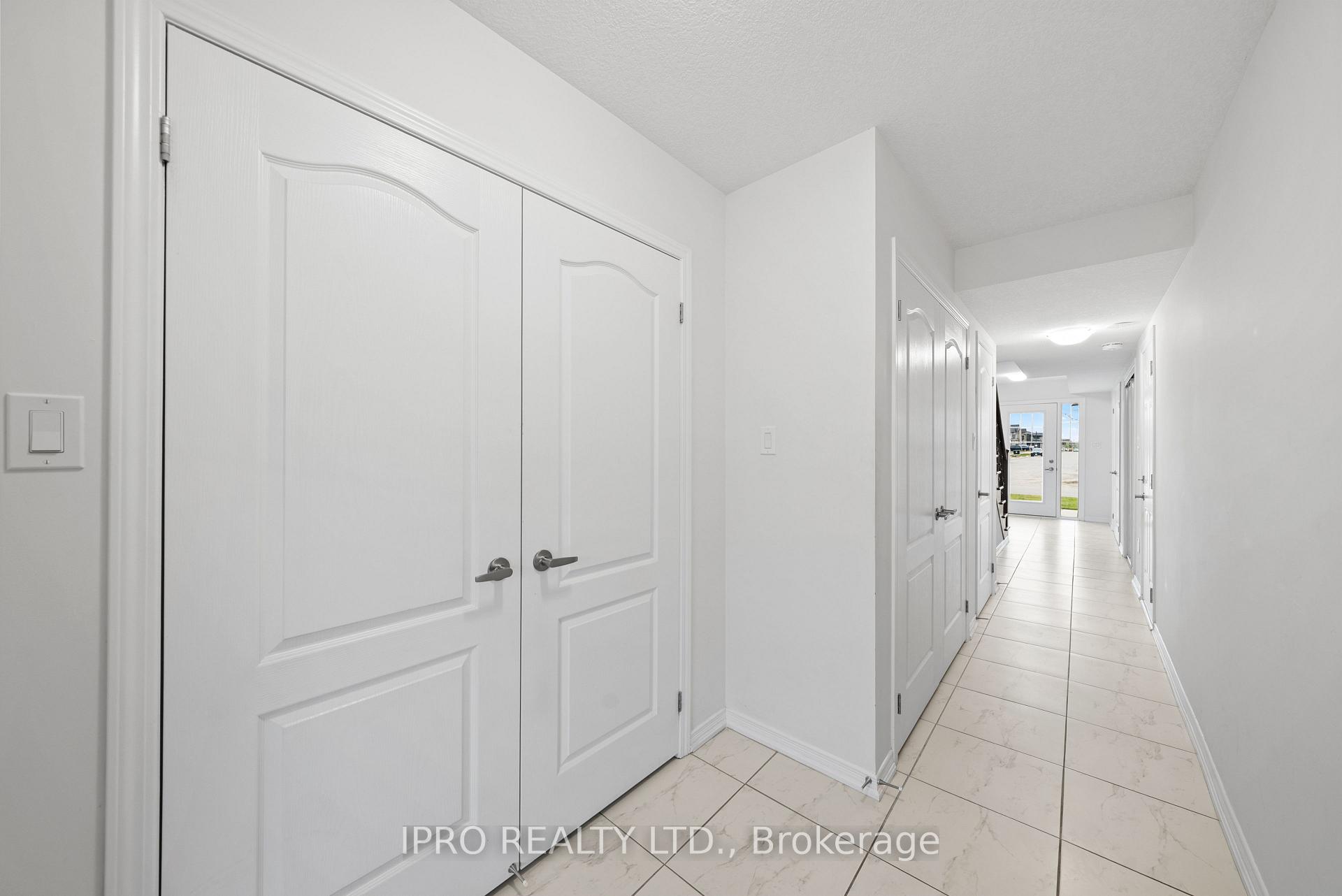 Photo 4 of 24 Bee Crescent, Brantford — HOMEH