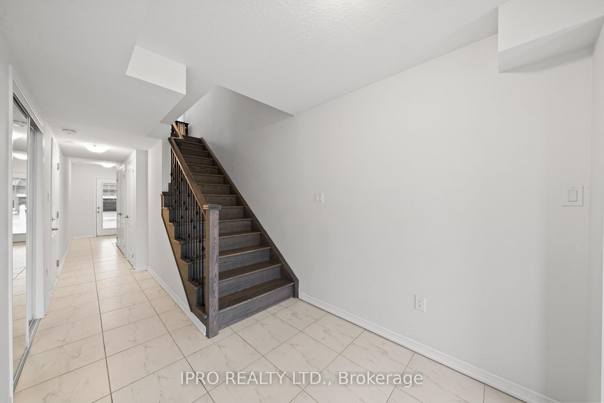 Photo 7 of 24 Bee Crescent, Brantford — HOMEH