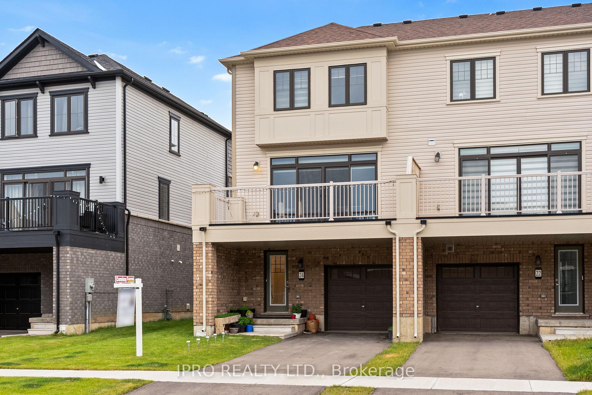 Photo 28 of 24 Bee Crescent, Brantford — HOMEH