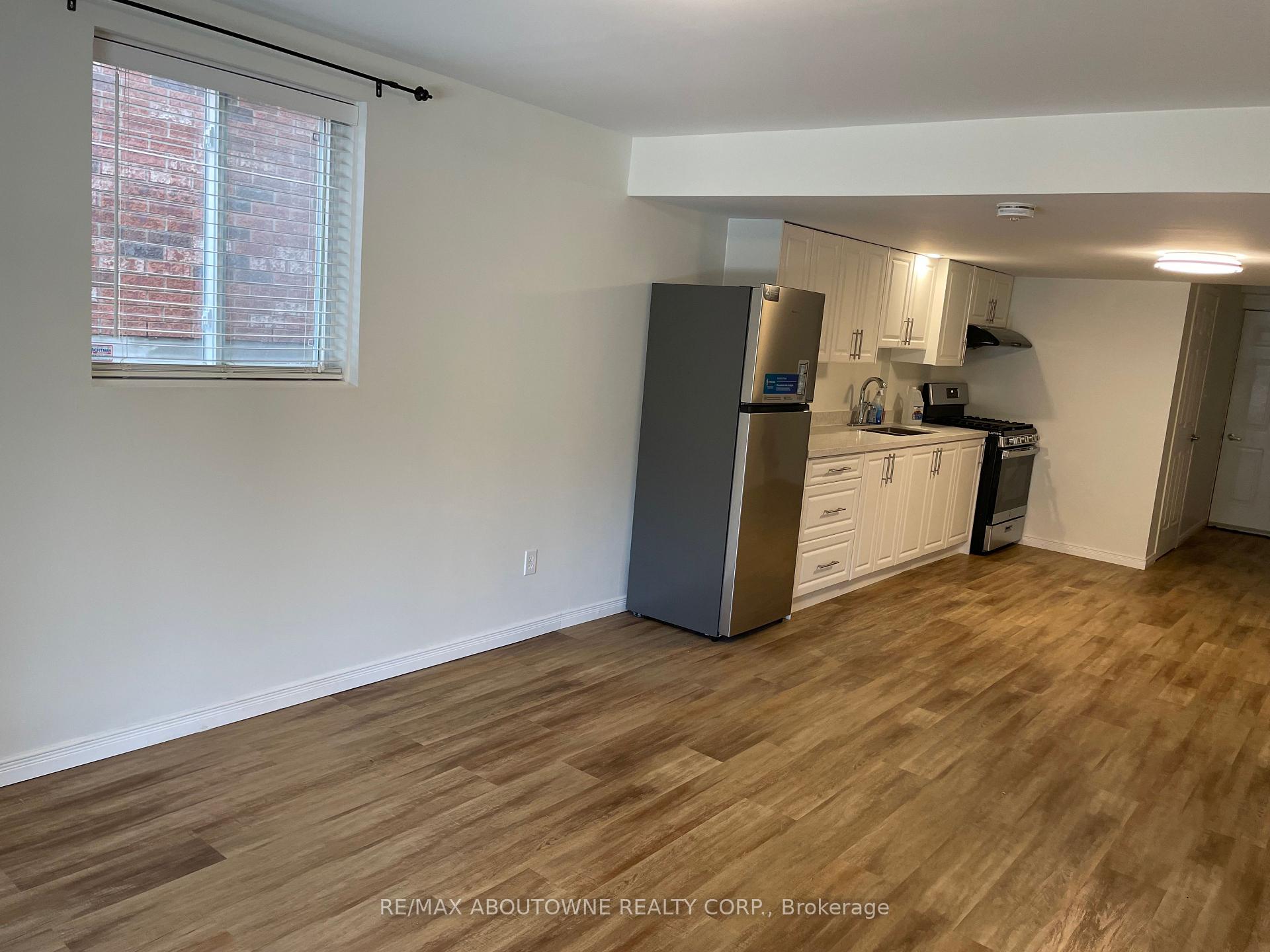 Photo 8 of Unit BSMT, 23 Drohan Drive, Guelph, Clairfields/Hanlon Business Park — HOMEH