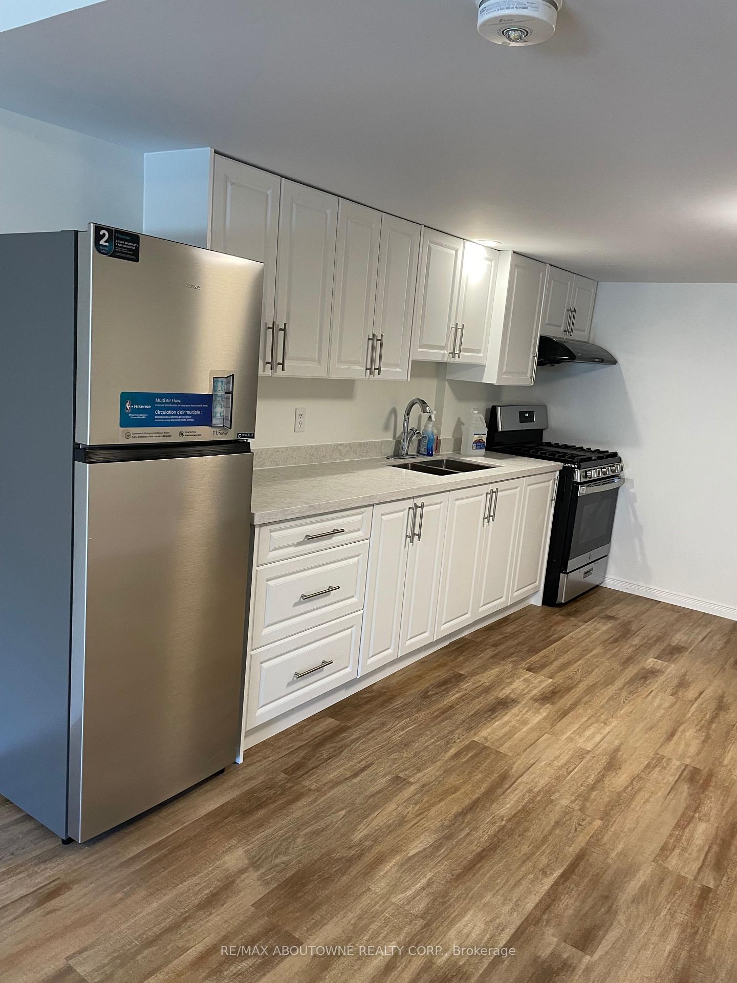 Photo 10 of Unit BSMT, 23 Drohan Drive, Guelph, Clairfields/Hanlon Business Park — HOMEH