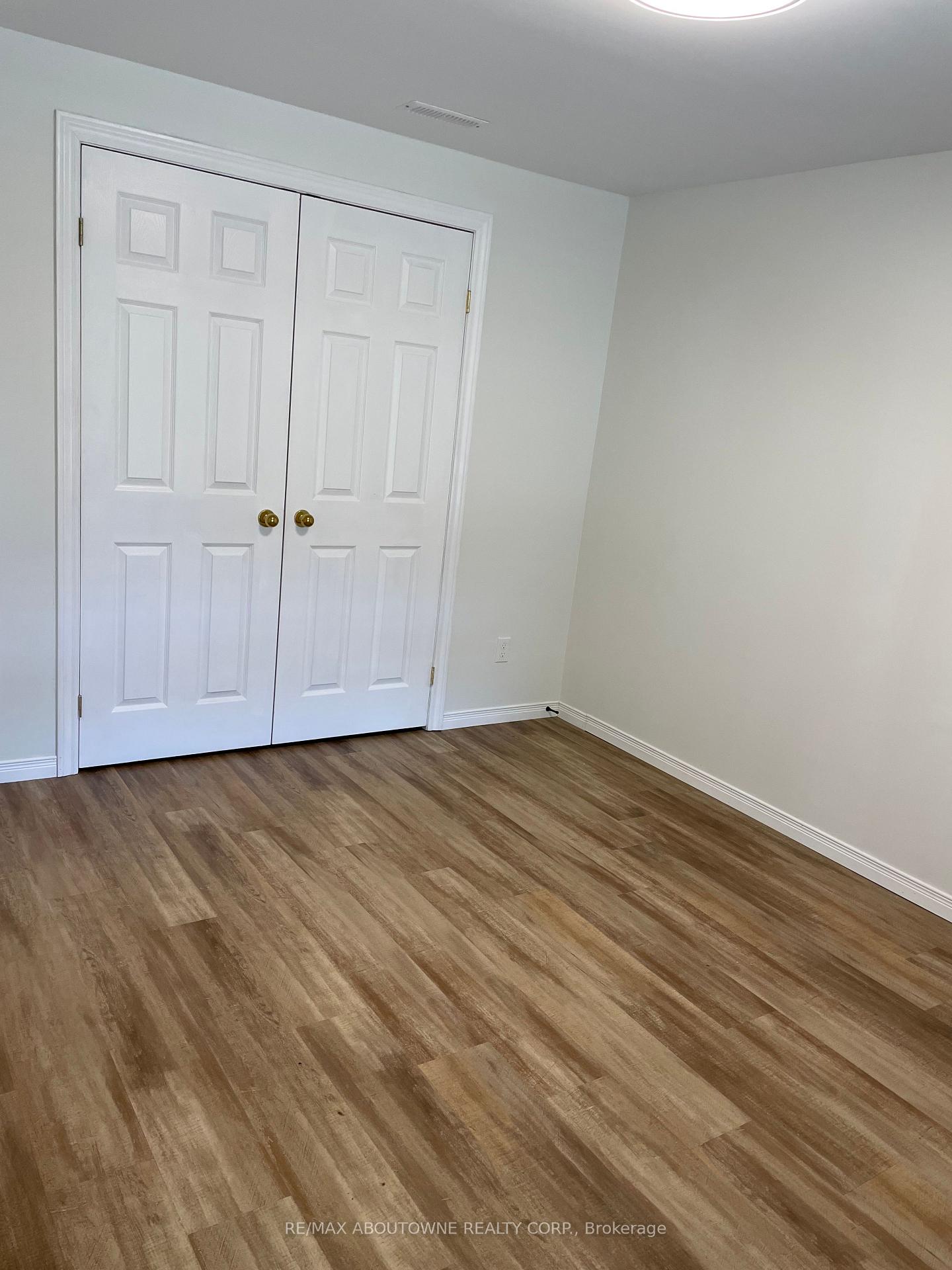 Photo 12 of Unit BSMT, 23 Drohan Drive, Guelph, Clairfields/Hanlon Business Park — HOMEH