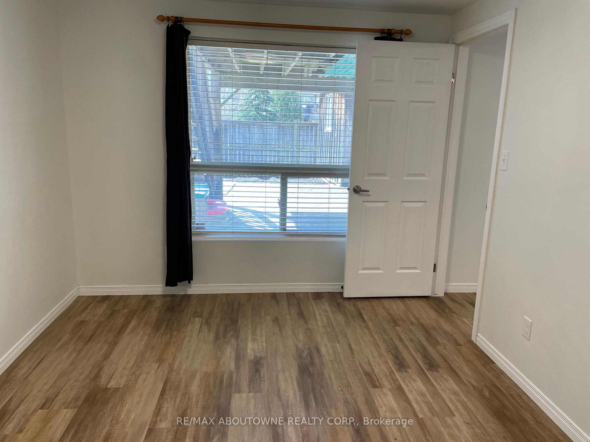 Photo 13 of Unit BSMT, 23 Drohan Drive, Guelph, Clairfields/Hanlon Business Park — HOMEH