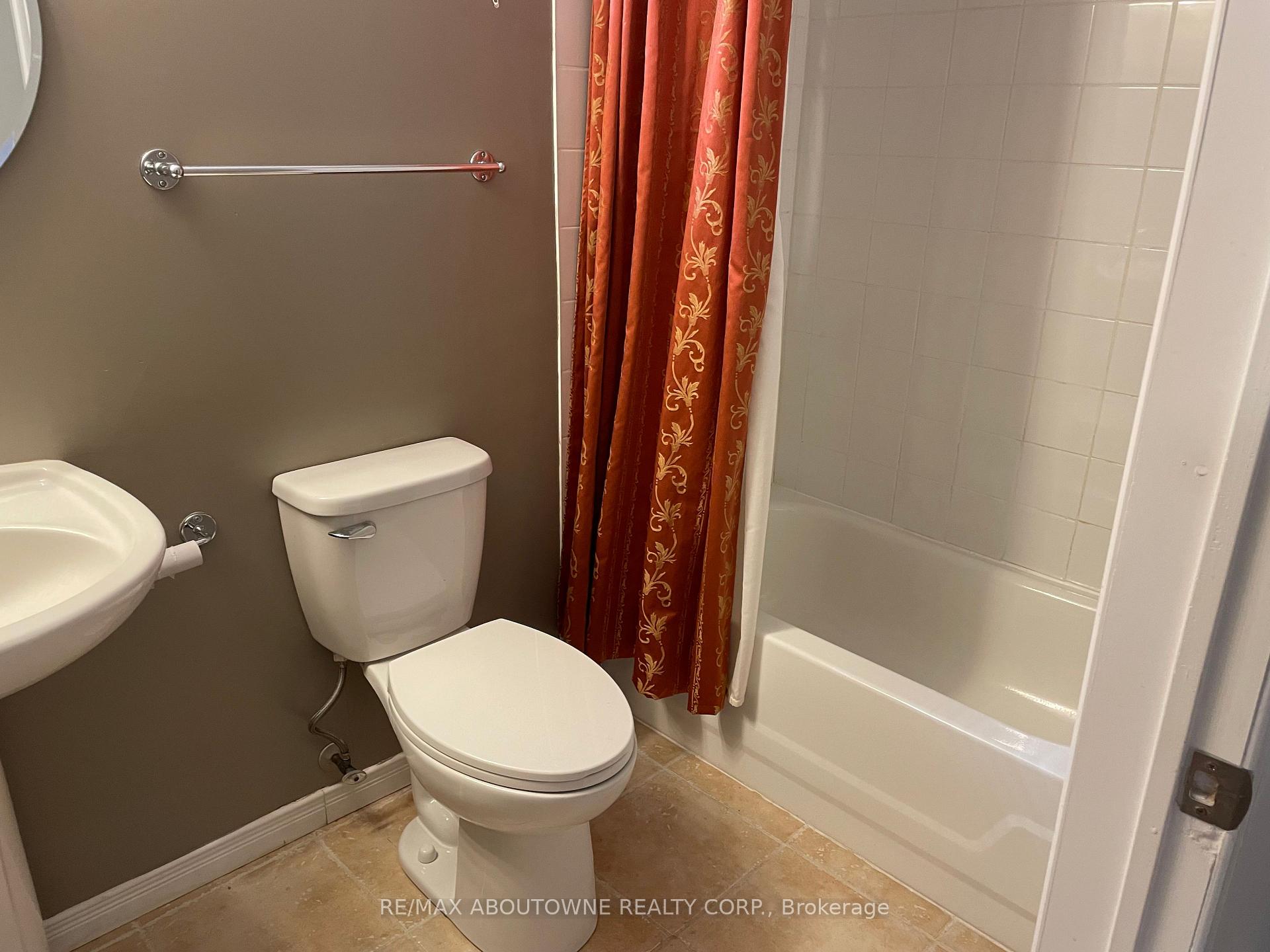 Photo 16 of Unit BSMT, 23 Drohan Drive, Guelph, Clairfields/Hanlon Business Park — HOMEH