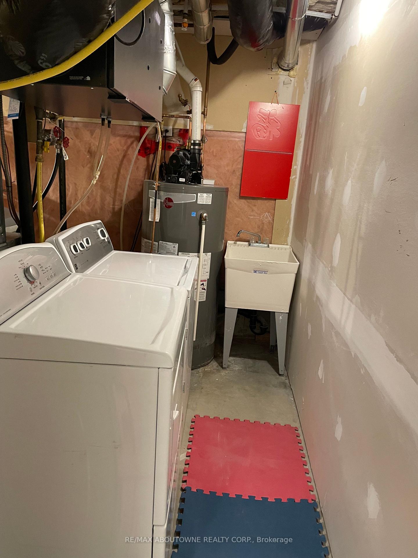 Photo 18 of Unit BSMT, 23 Drohan Drive, Guelph, Clairfields/Hanlon Business Park — HOMEH