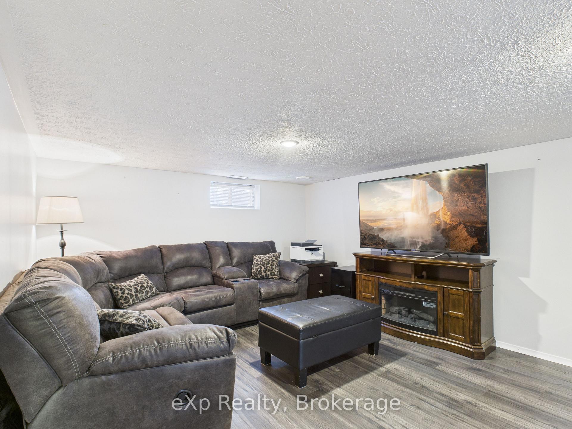 Photo 33 of 485 13th Street, Hanover — HOMEH