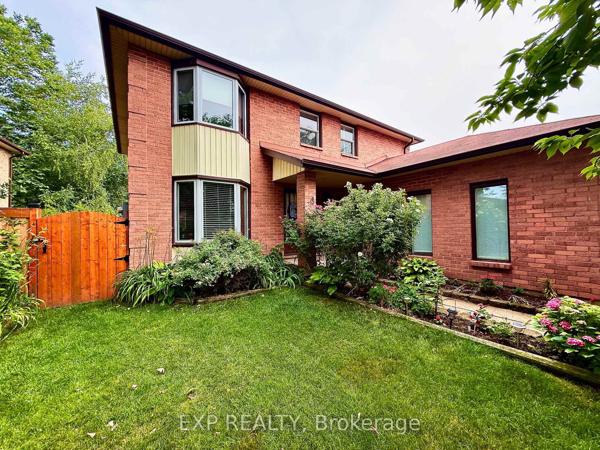 Photo 4 of 4 Palmer Road, Grimsby, Grimsby Beach — HOMEH