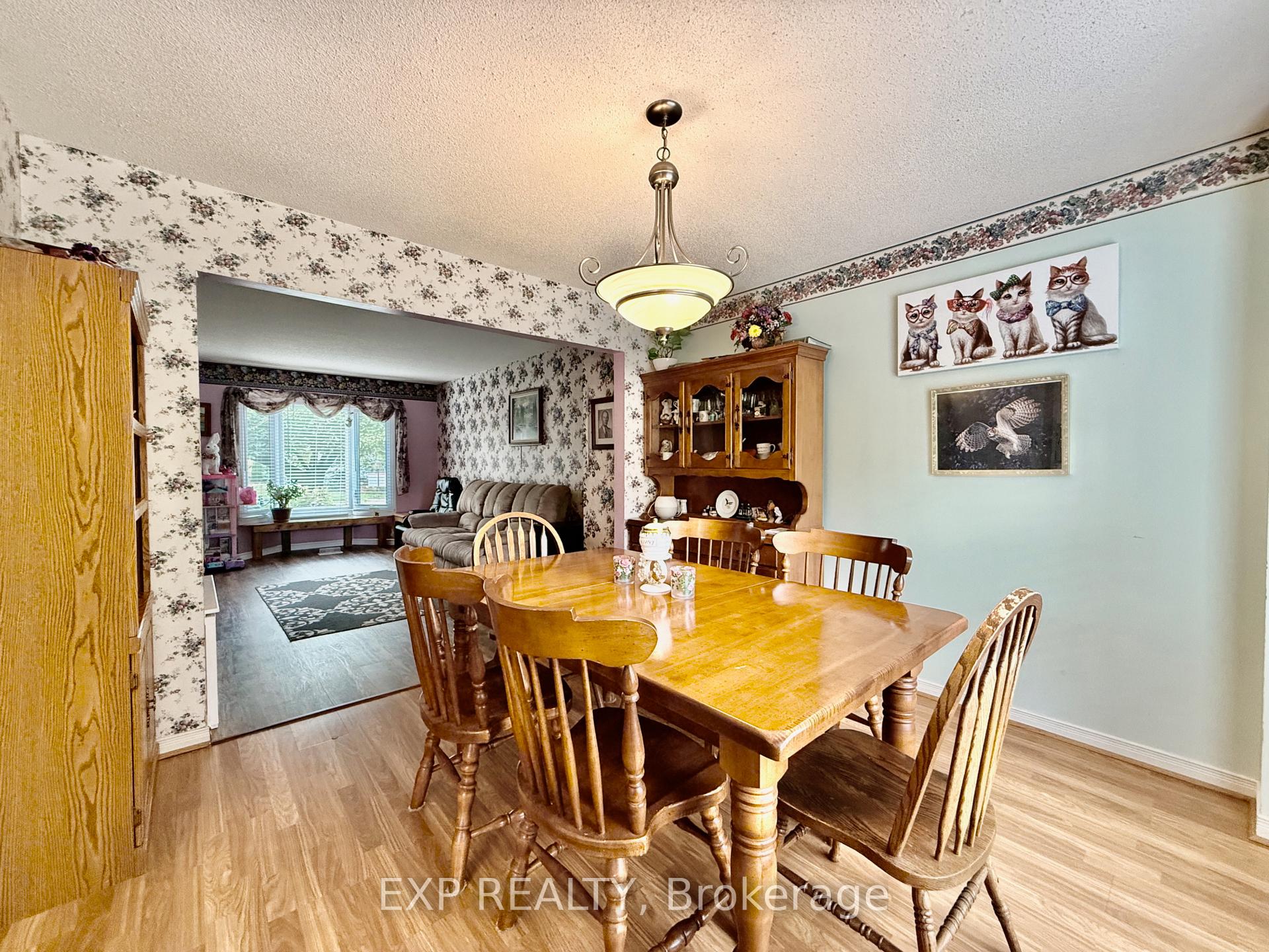 Photo 10 of 4 Palmer Road, Grimsby, Grimsby Beach — HOMEH