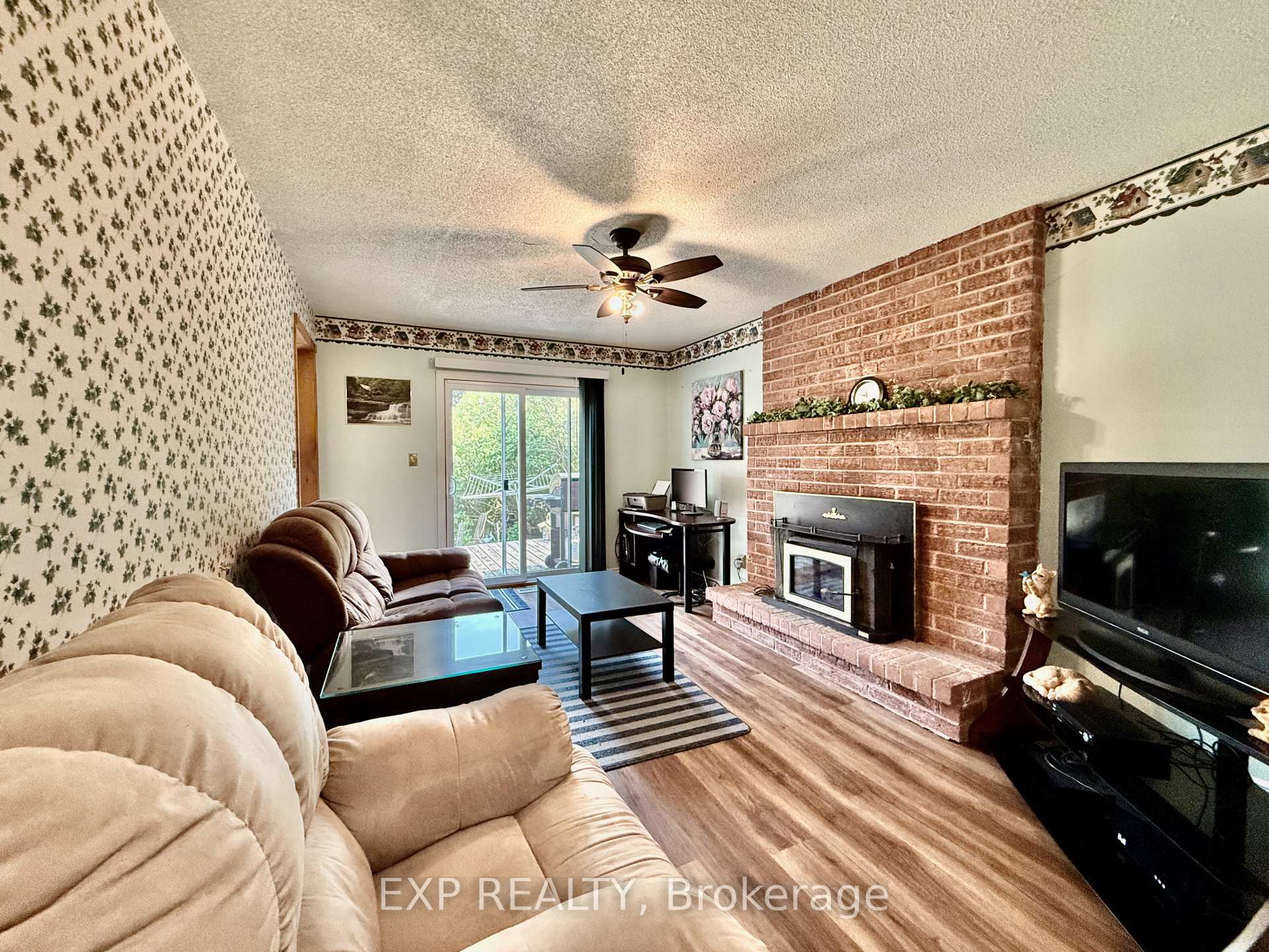 Photo 21 of 4 Palmer Road, Grimsby, Grimsby Beach — HOMEH