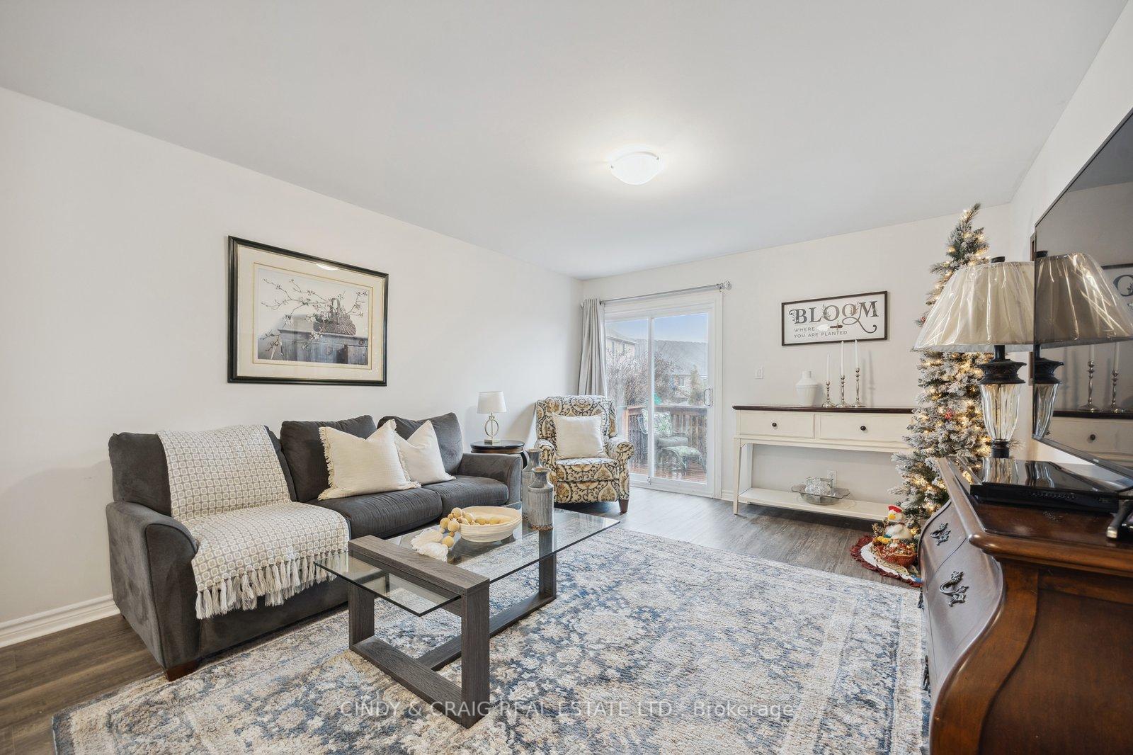Photo 5 of 51 Sarah Court, Belleville, Belleville Ward — HOMEH