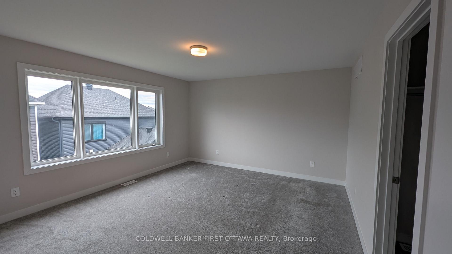 Photo 11 of 409 Appalachian Circle, Ottawa, Barrhaven - Half Moon Bay — HOMEH