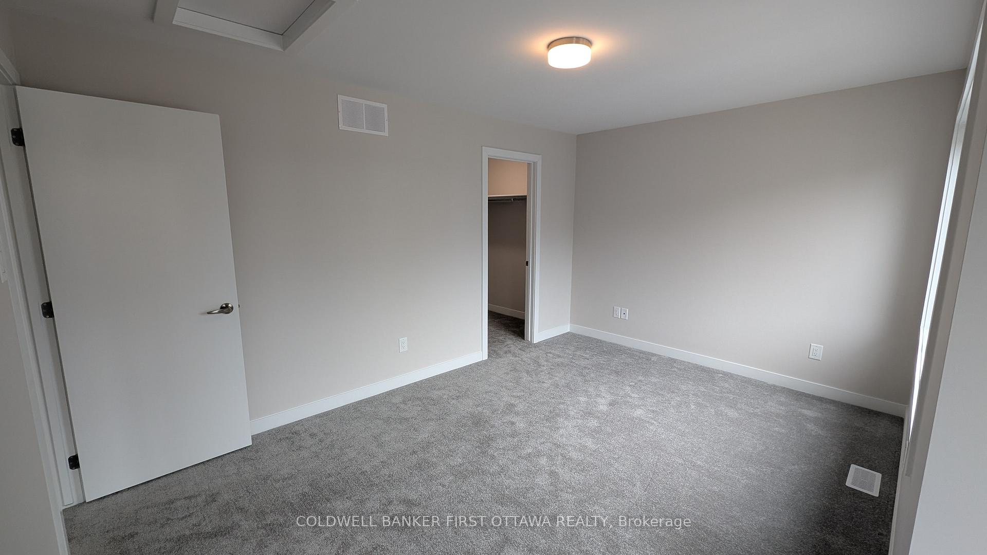 Photo 20 of 409 Appalachian Circle, Ottawa, Barrhaven - Half Moon Bay — HOMEH