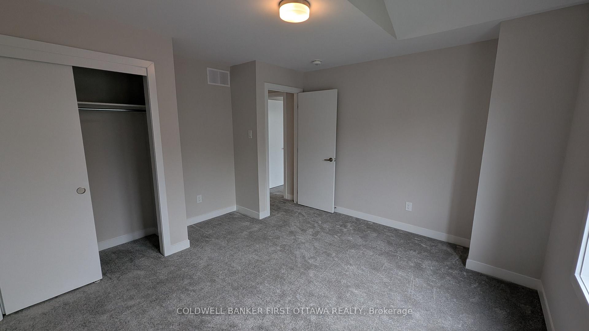 Photo 24 of 409 Appalachian Circle, Ottawa, Barrhaven - Half Moon Bay — HOMEH