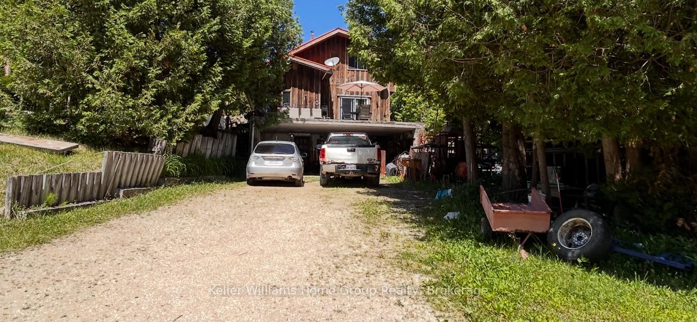 Front of 135431 9th Line