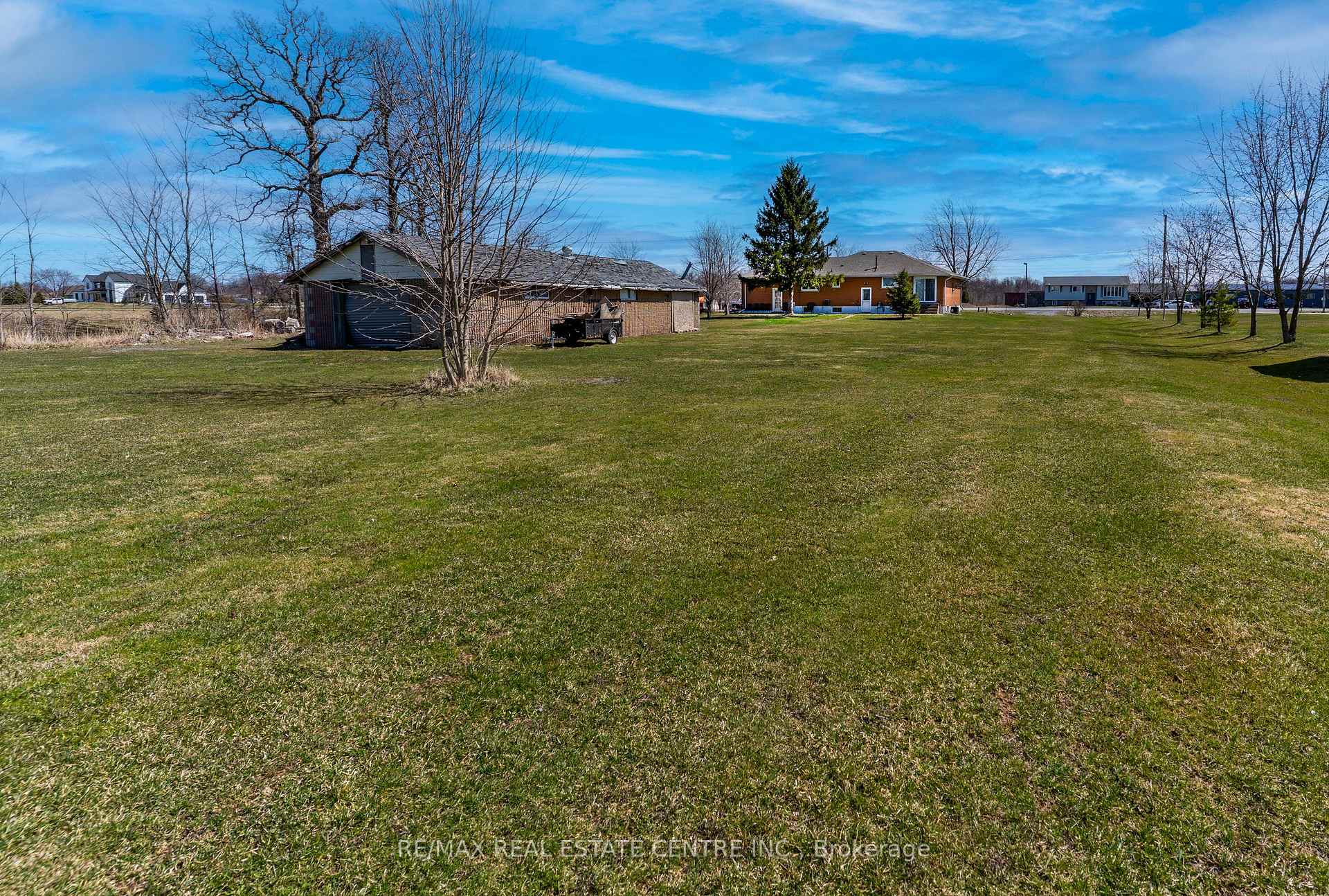 Photo 32 of 242 Mountain Road, Grimsby, Grimsby Escarpment — HOMEH