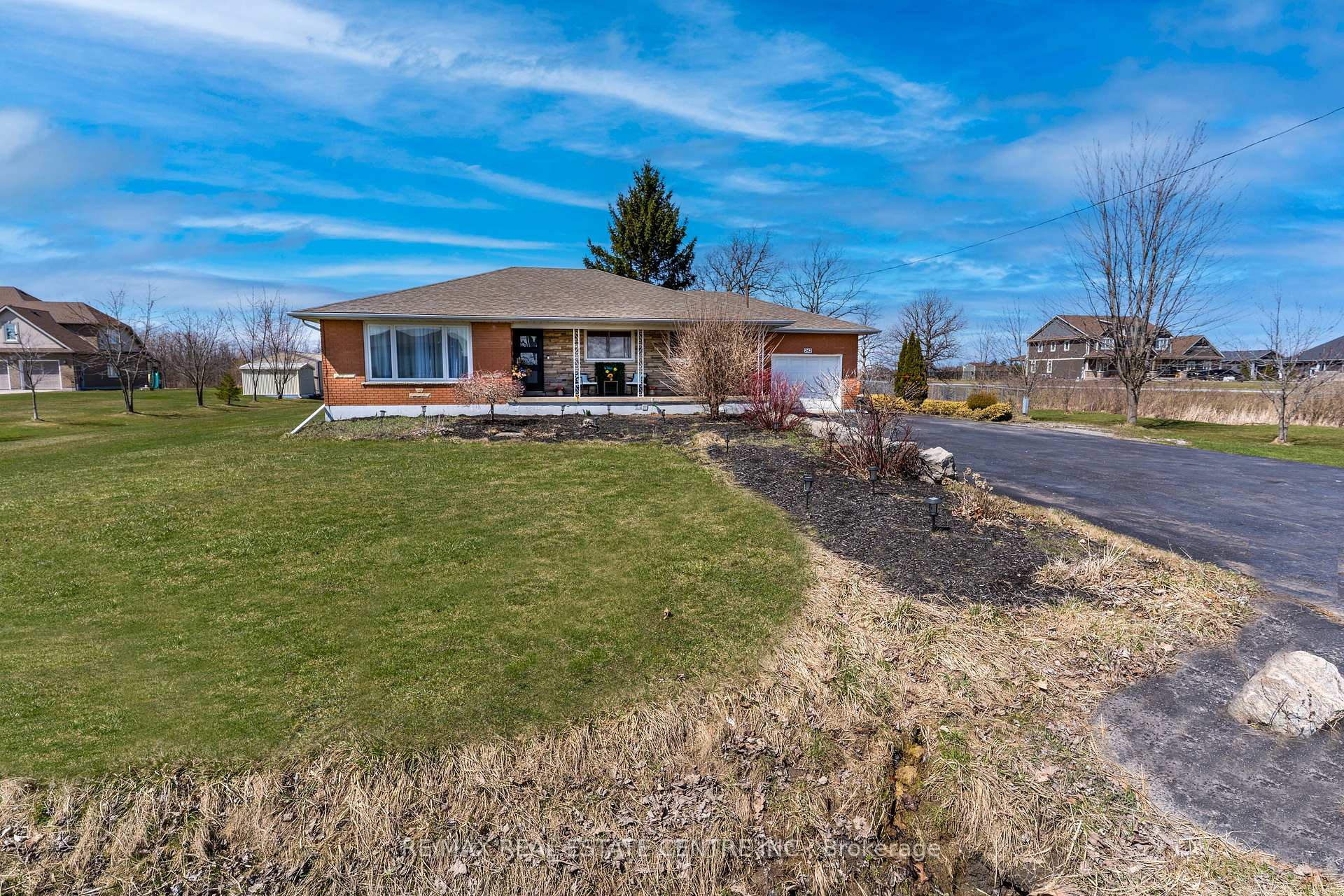 Photo 36 of 242 Mountain Road, Grimsby, Grimsby Escarpment — HOMEH