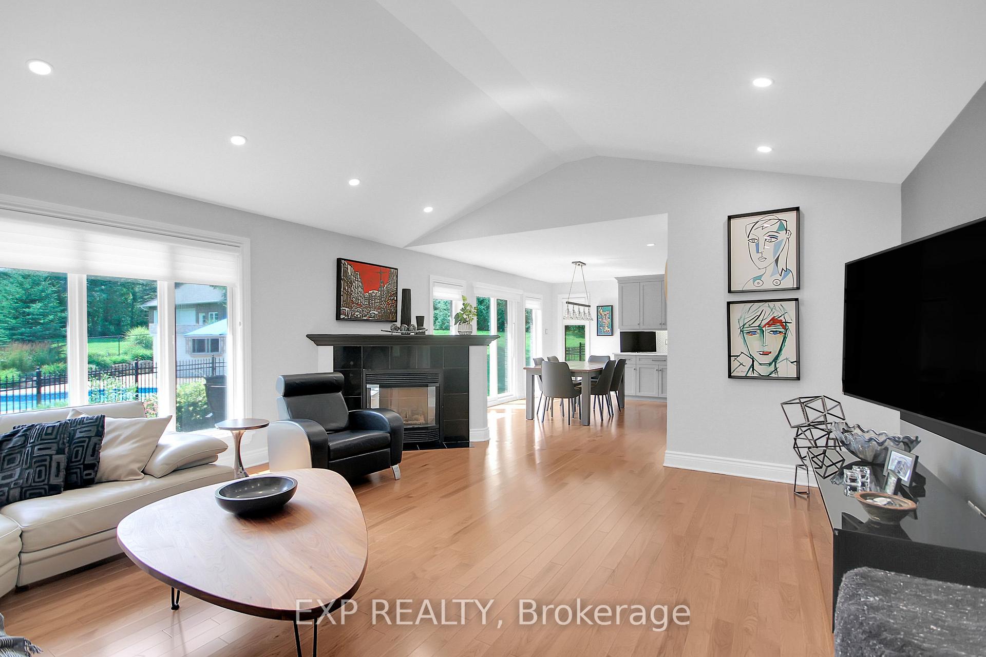 Photo 7 of 6202 Deermeadow Drive, Ottawa, Greely — HOMEH