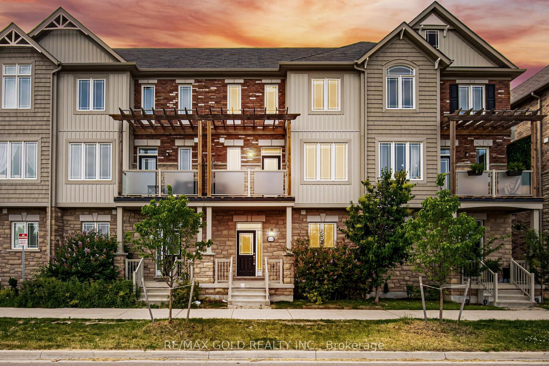 Front of 418 Dougall Avenue