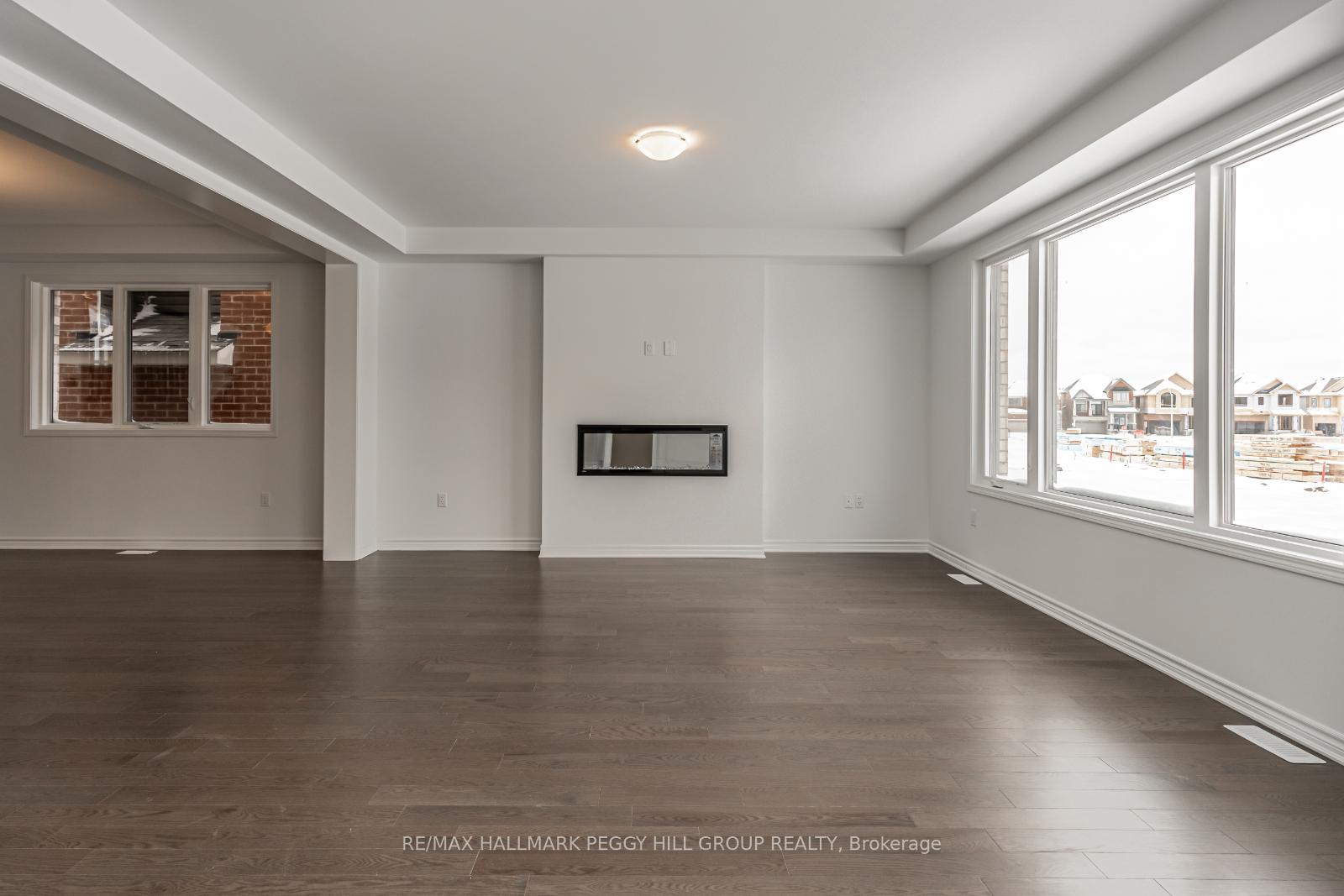 Photo 5 of Unit Upper, 53 Ennerdale Street, Barrie, Rural Barrie Southwest — HOMEH