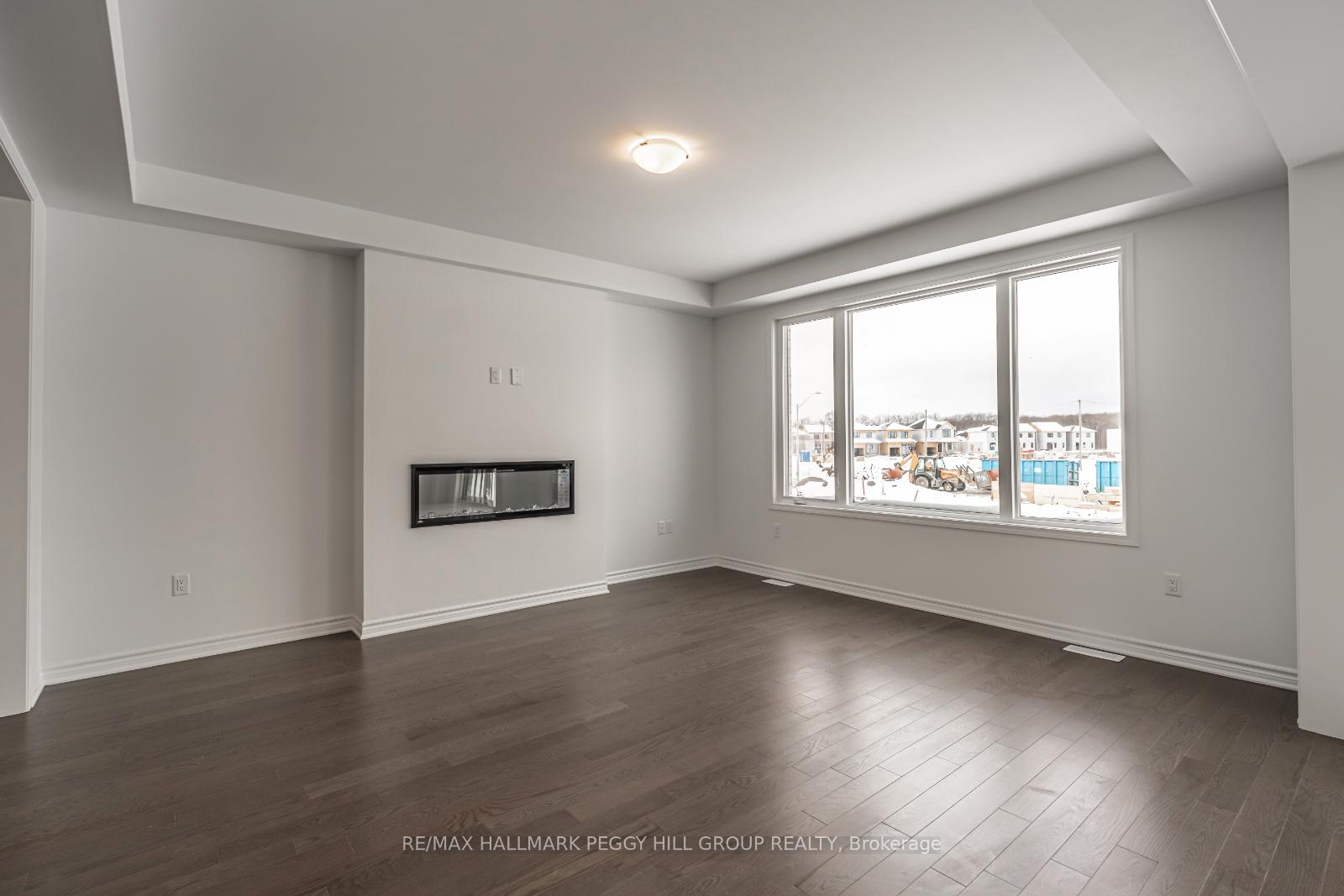 Photo 6 of Unit Upper, 53 Ennerdale Street, Barrie, Rural Barrie Southwest — HOMEH