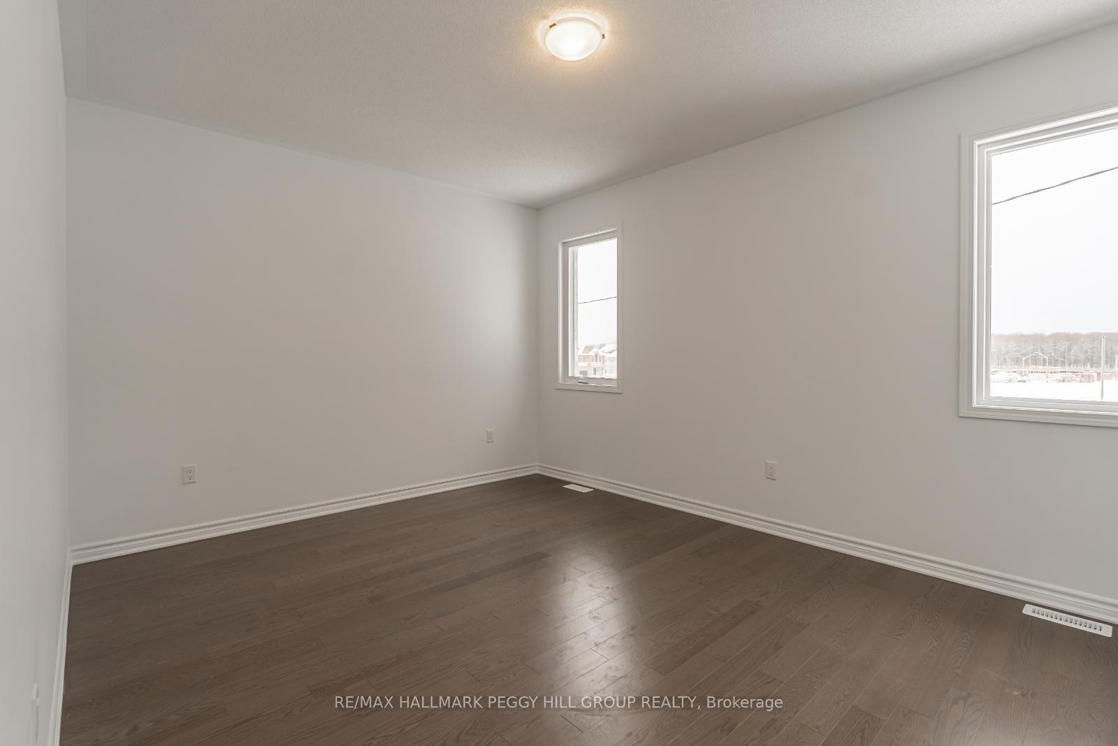 Photo 9 of Unit Upper, 53 Ennerdale Street, Barrie, Rural Barrie Southwest — HOMEH