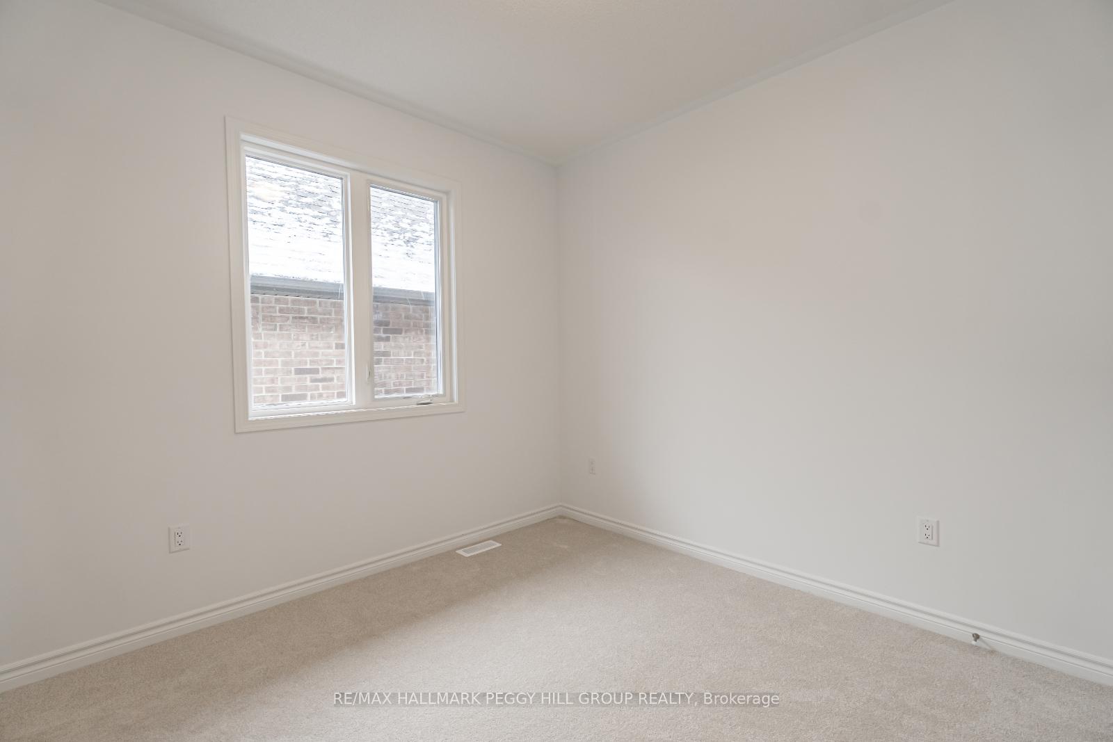 Photo 12 of Unit Upper, 53 Ennerdale Street, Barrie, Rural Barrie Southwest — HOMEH