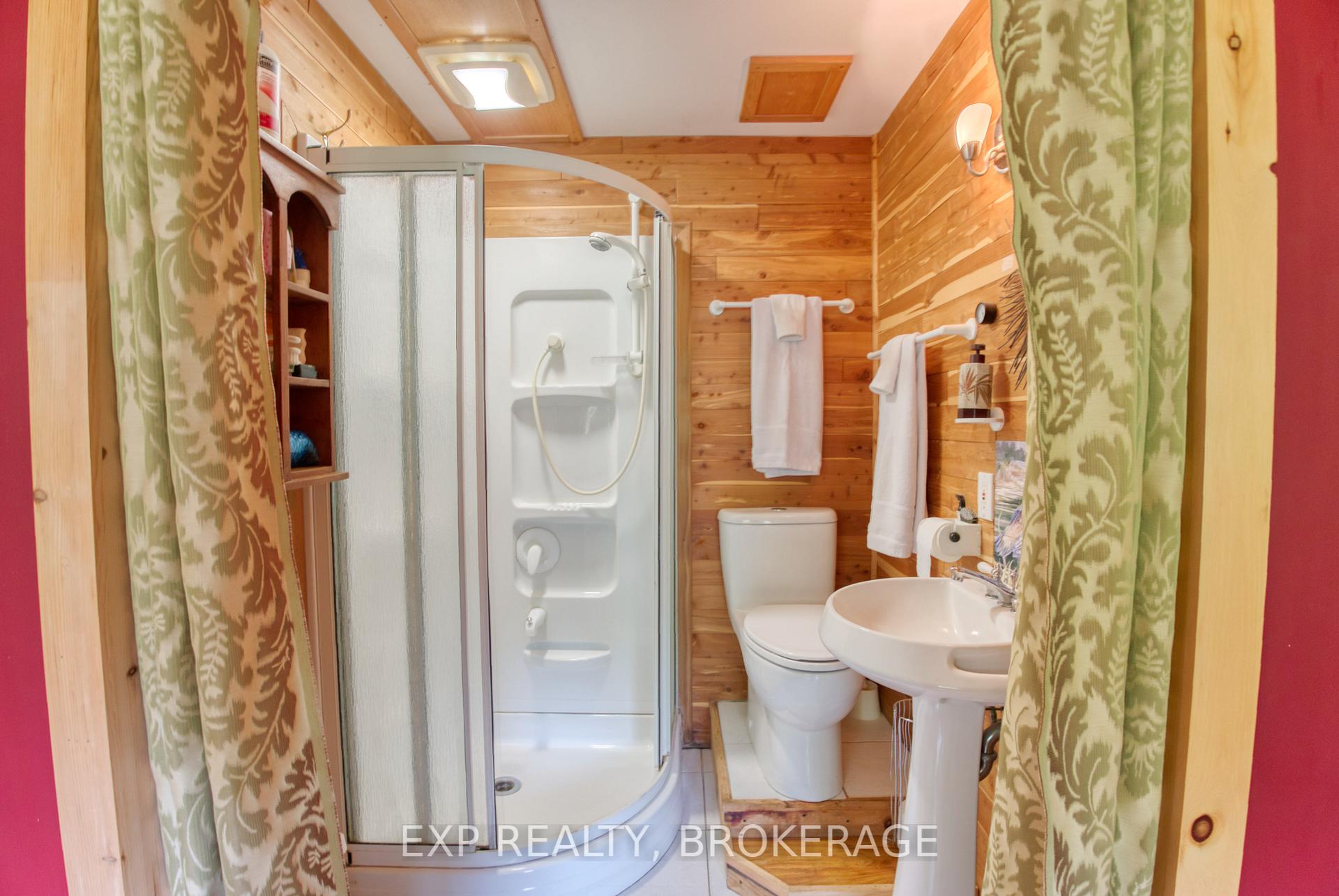 Photo 17 of 1191 Rock Lake Road, Frontenac, Frontenac Centre — HOMEH