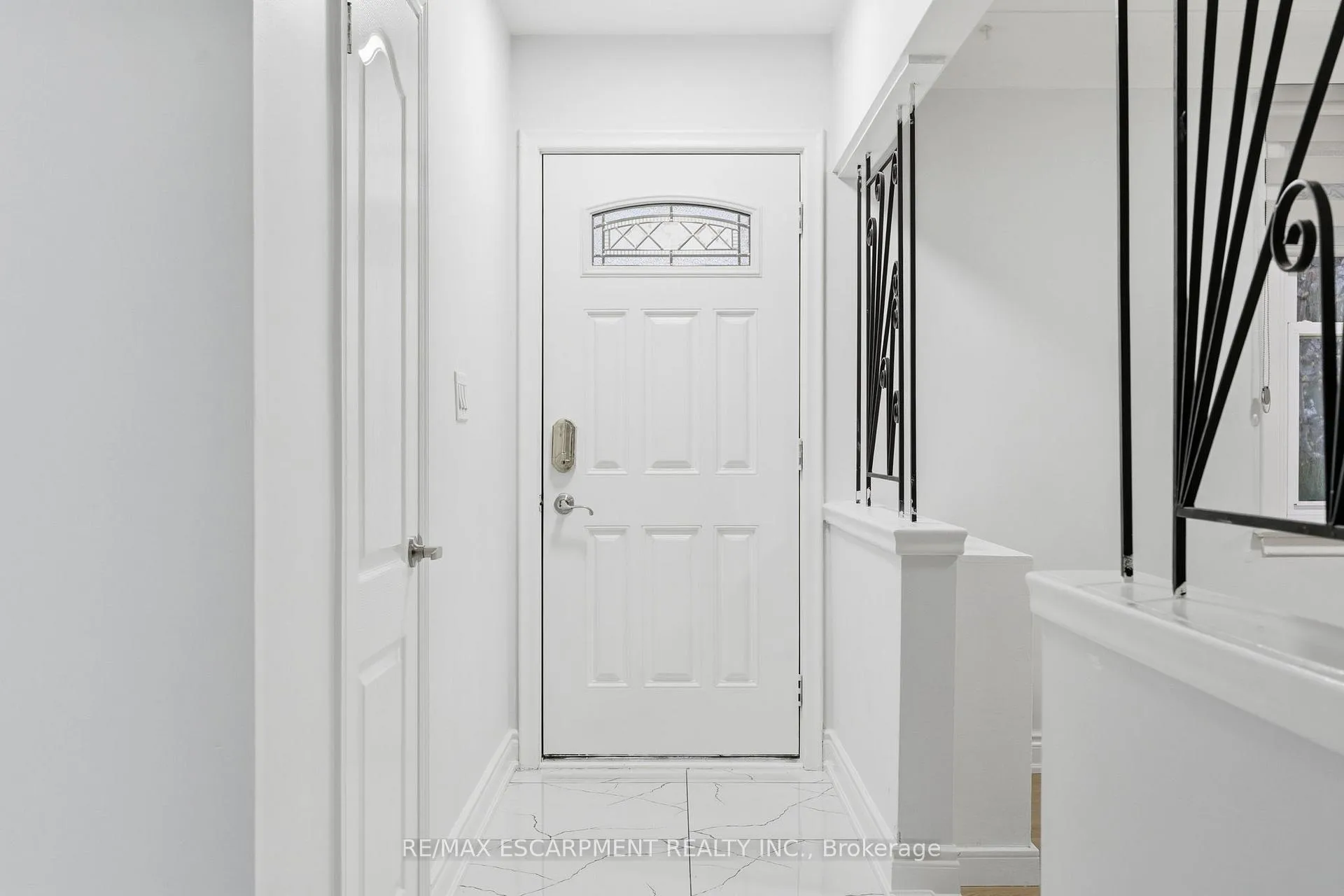 Photo 20 of 3 Algonquin Avenue, Hamilton, Rural Flamborough — HOMEH