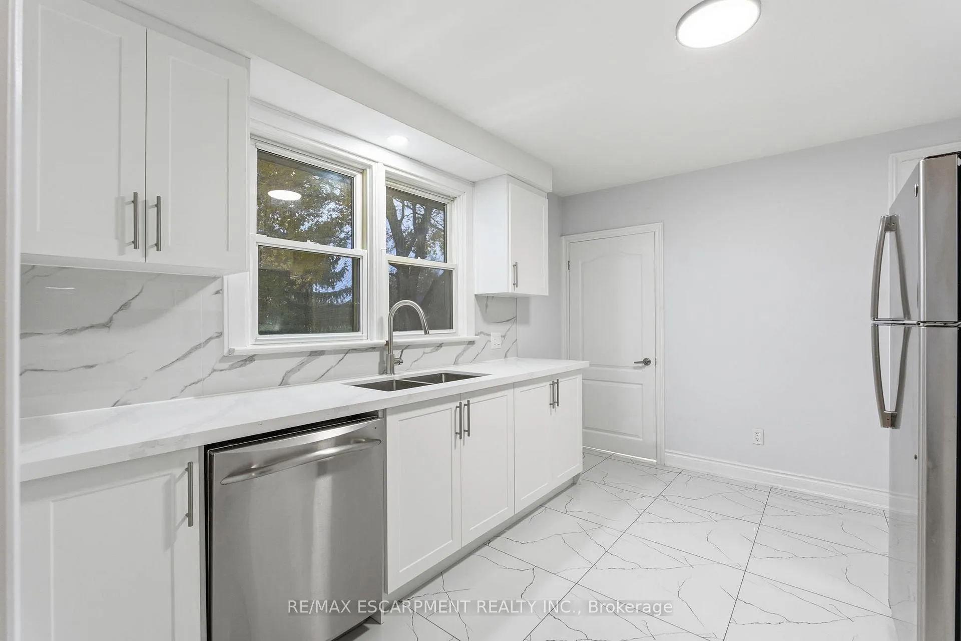 Photo 58 of 3 Algonquin Avenue, Hamilton, Rural Flamborough — HOMEH