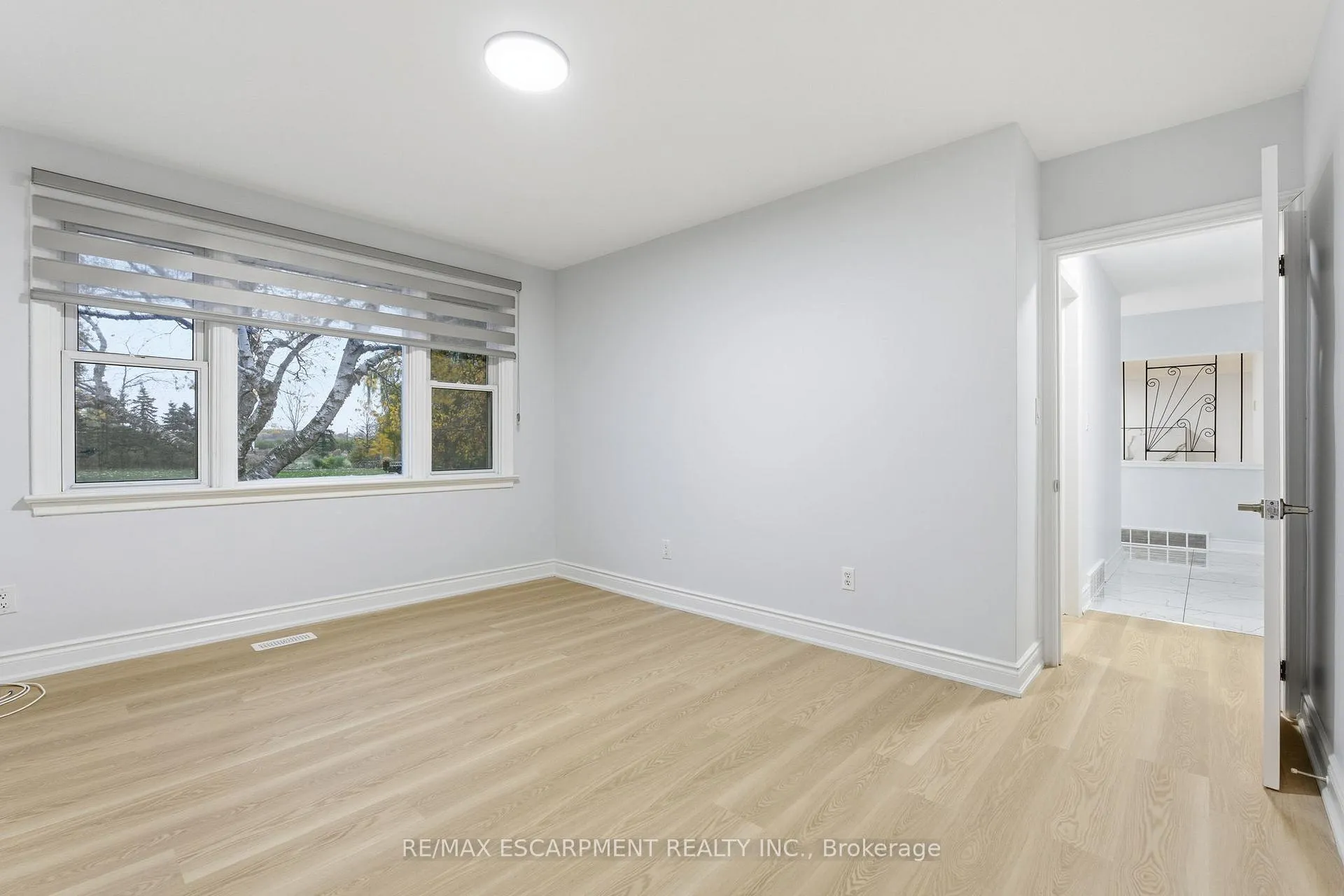 Photo 87 of 3 Algonquin Avenue, Hamilton, Rural Flamborough — HOMEH