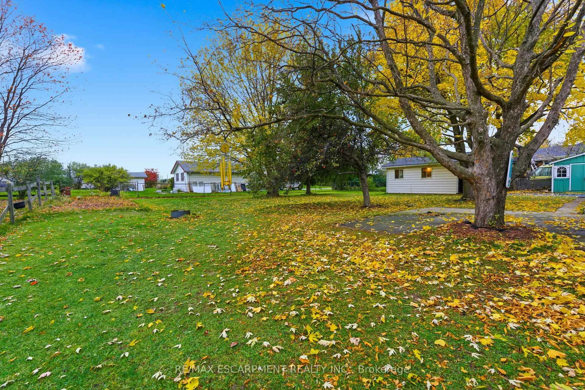 Photo 177 of 3 Algonquin Avenue, Hamilton, Rural Flamborough — HOMEH