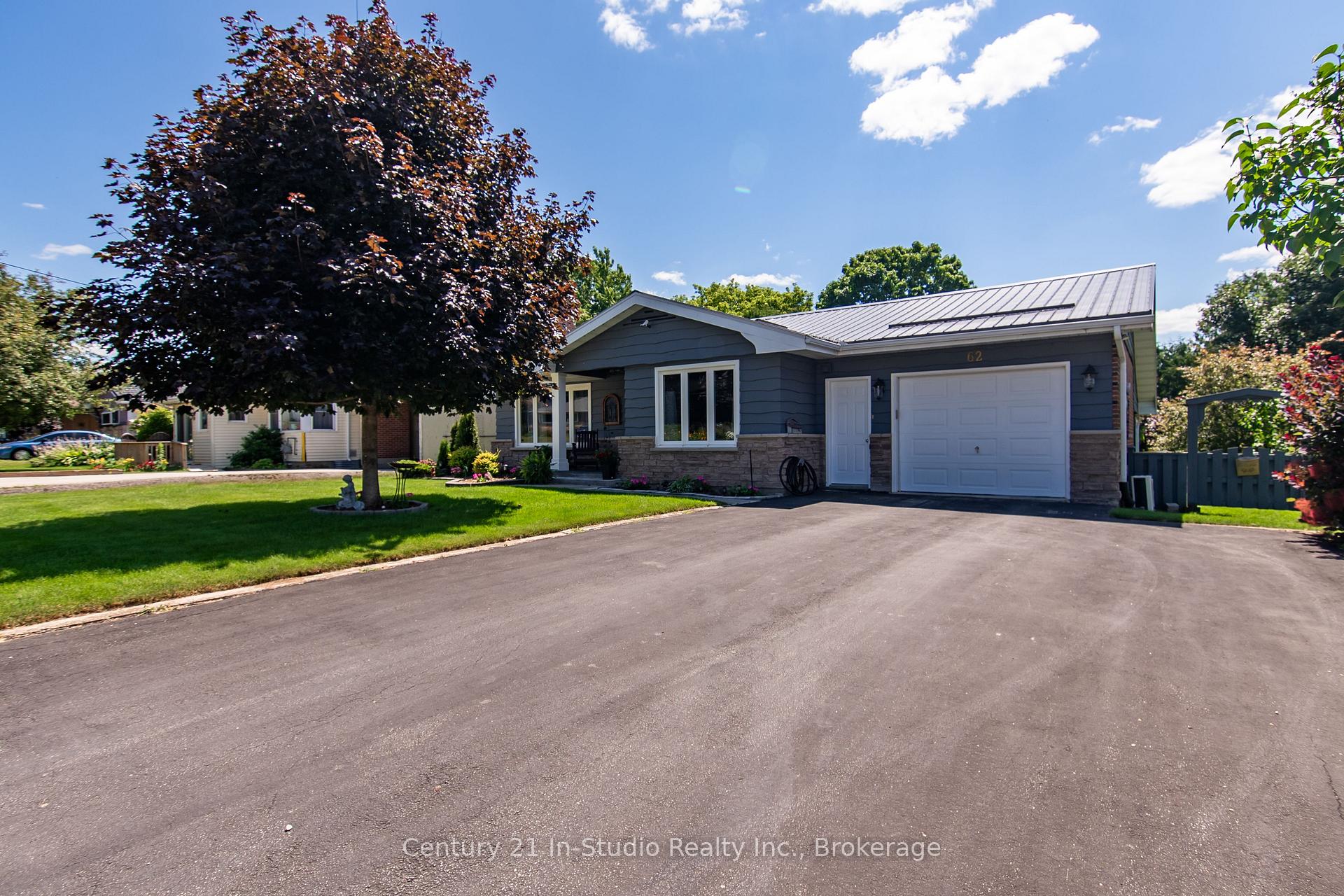 Photo 3 of 62 Edith Avenue, Grey Highlands — HOMEH
