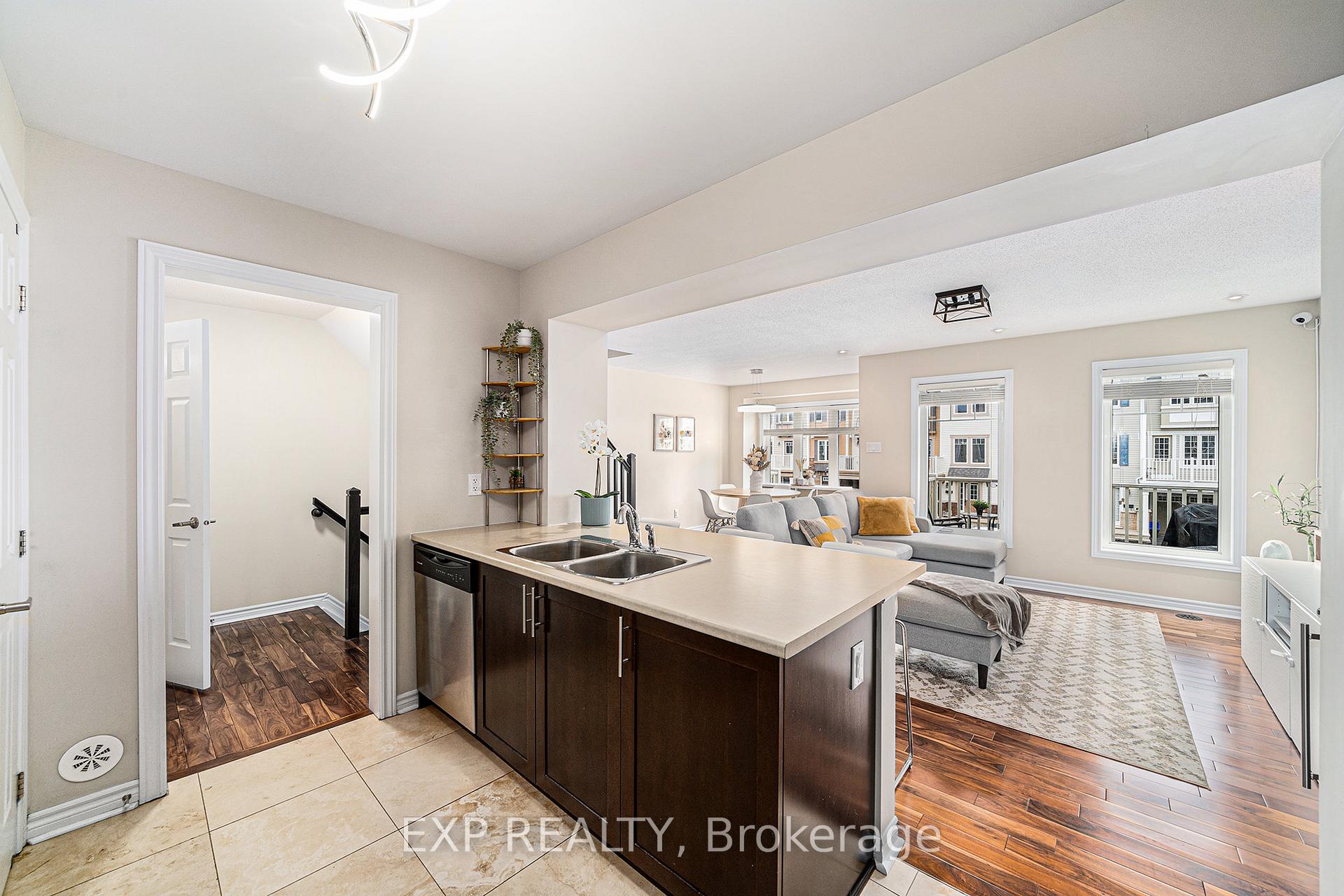 Photo 14 of 335 Sweet Grass Circle, Ottawa, Barrhaven - Half Moon Bay — HOMEH