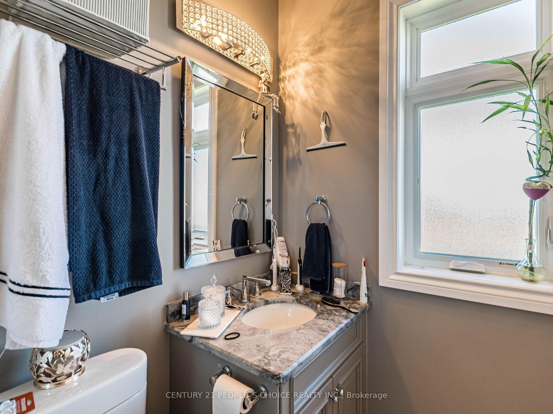 Photo 18 of 191 Kemp Road E, Grimsby, Grimsby Escarpment — HOMEH