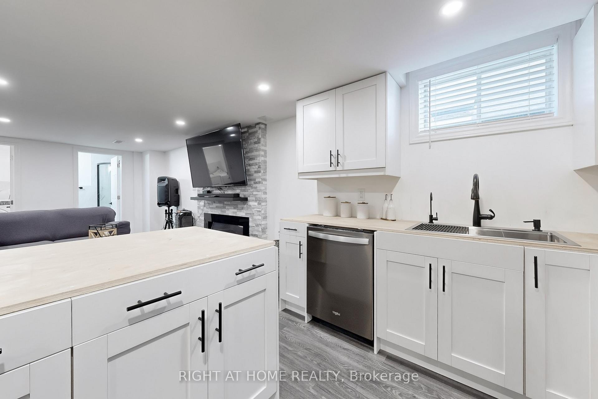 Photo 23 of 418 Mapleton Avenue, Barrie, Ardagh — HOMEH