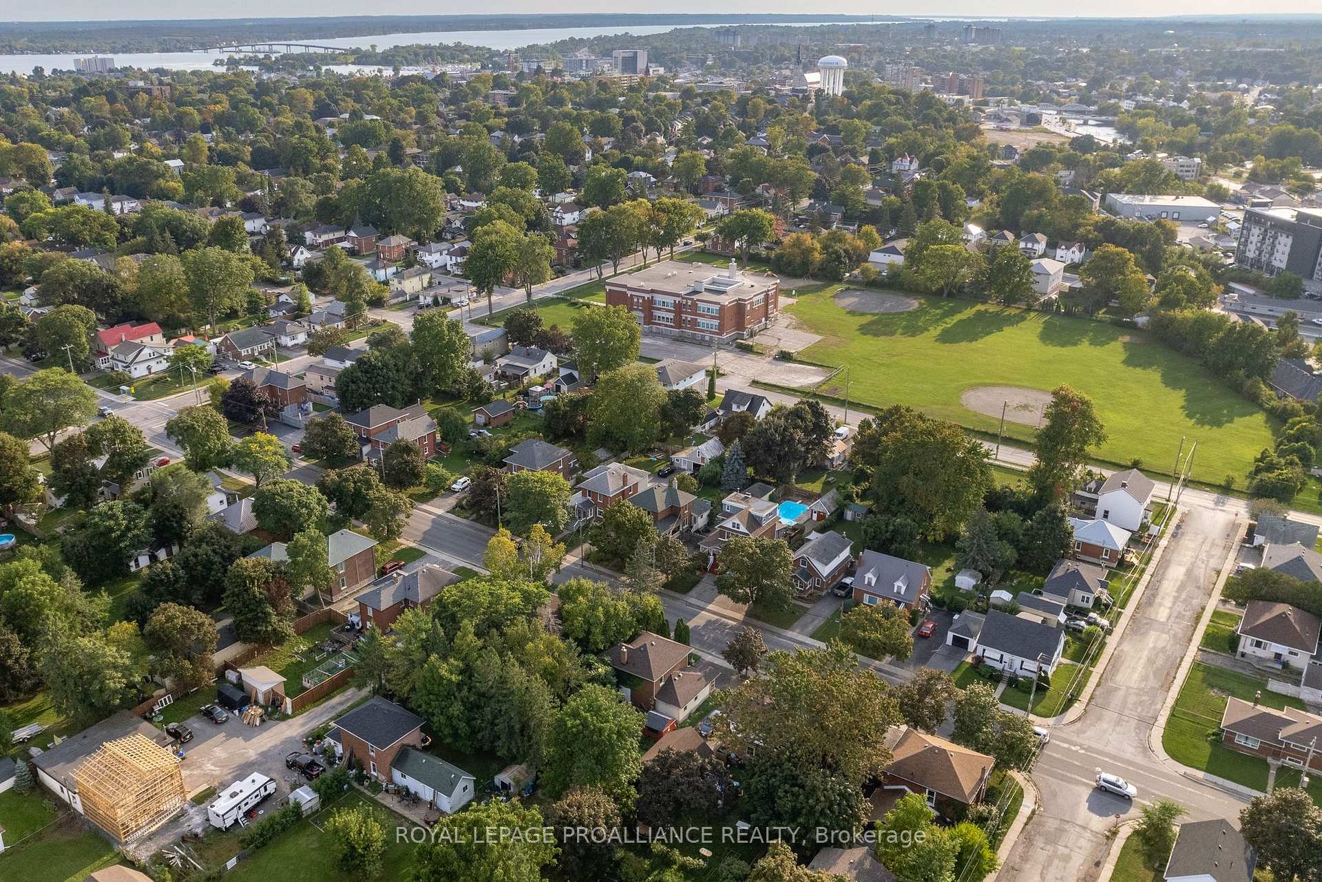 Photo 39 of 367 Bleecker Avenue, Belleville, Belleville Ward — HOMEH