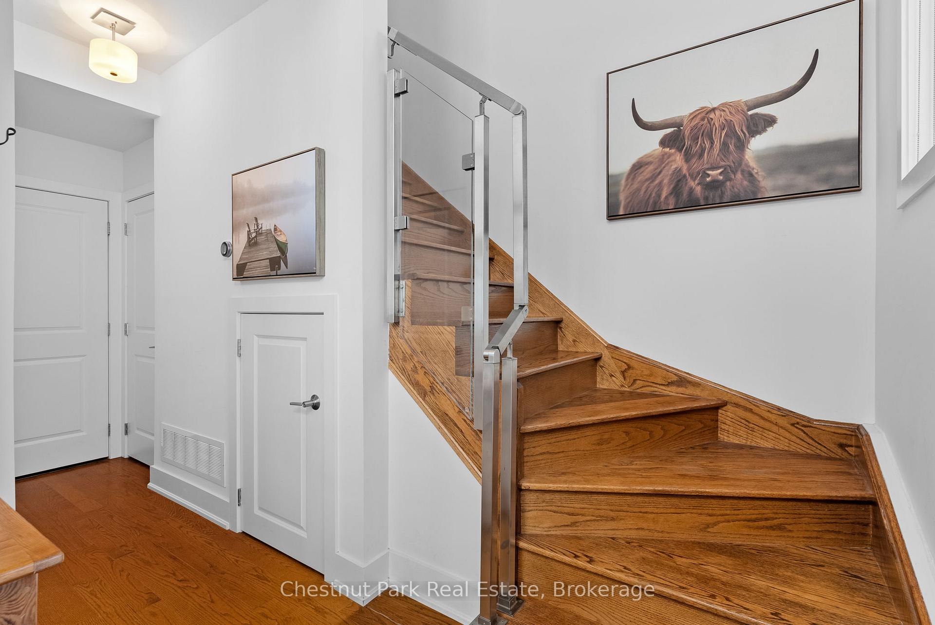 Photo 15 of 6 Carrick Trail, Gravenhurst, Muskoka (S) — HOMEH