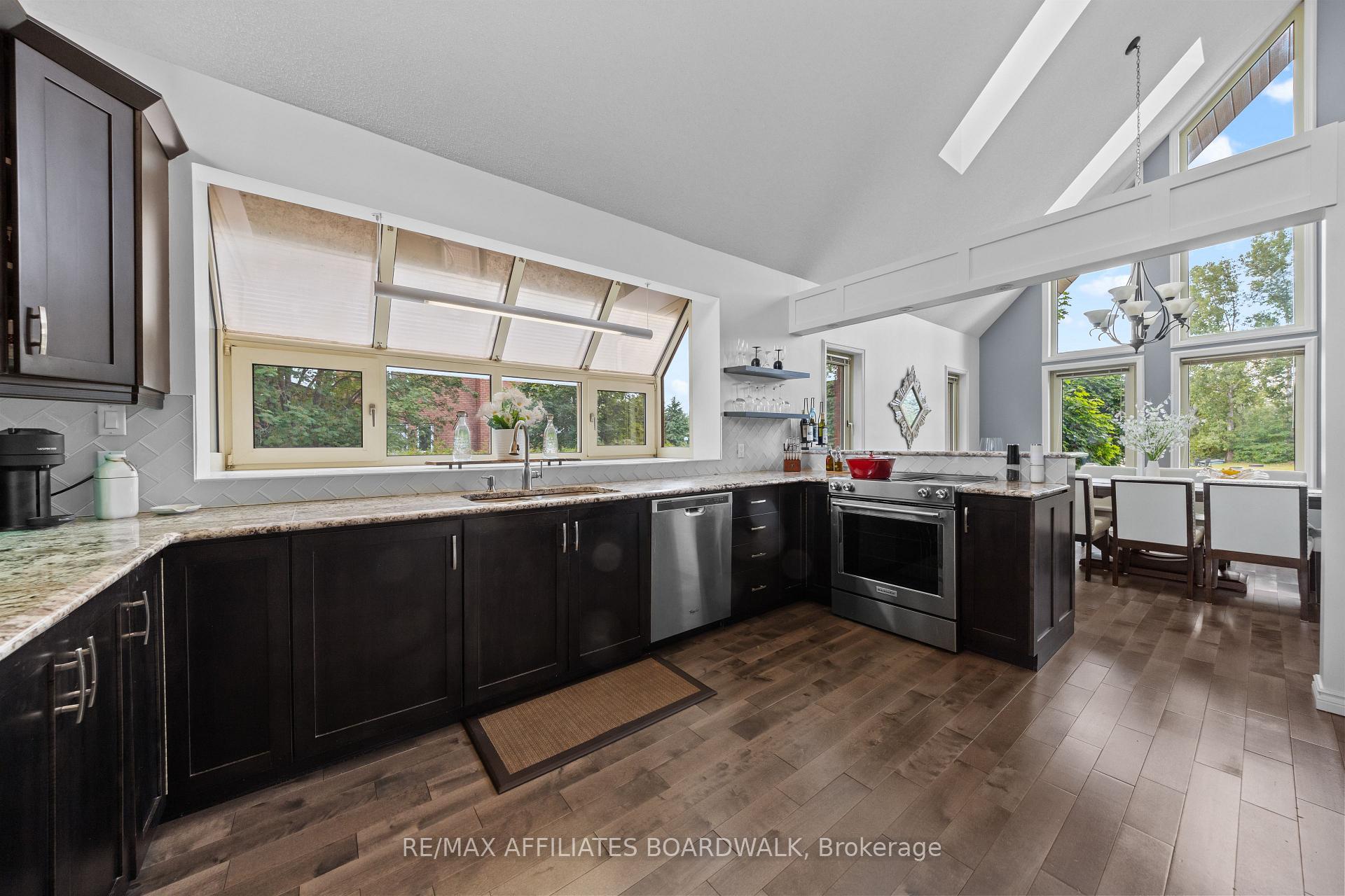 Photo 14 of 1700 Lakeshore Drive, Ottawa, Greely — HOMEH