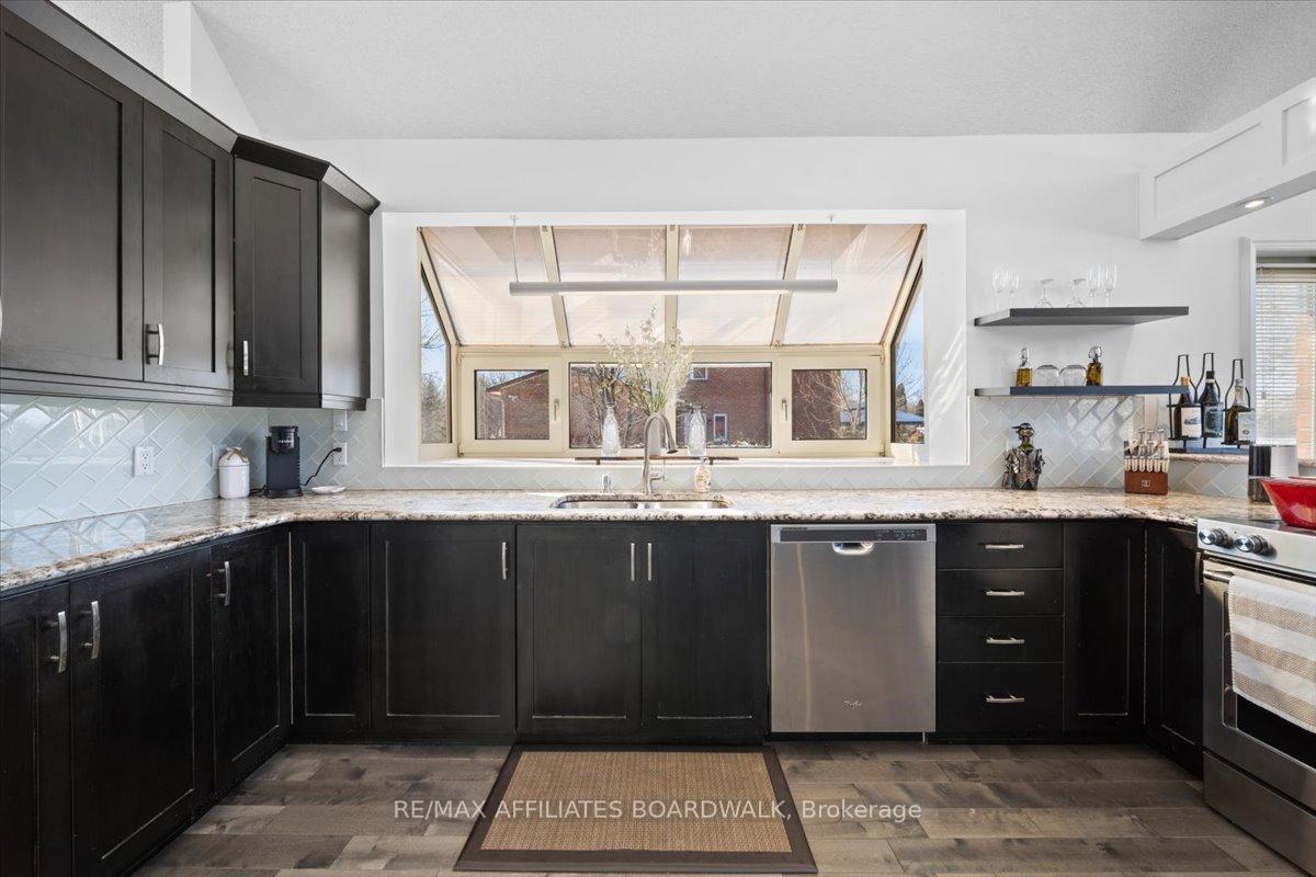 Photo 17 of 1700 Lakeshore Drive, Ottawa, Greely — HOMEH