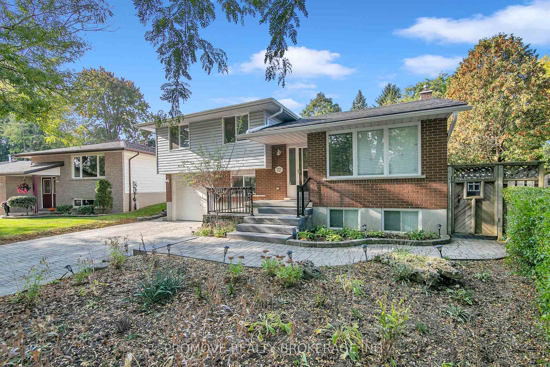 Photo 3 of 22 Thistle Road, Guelph, Willow West/Sugarbush/West Acres — HOMEH