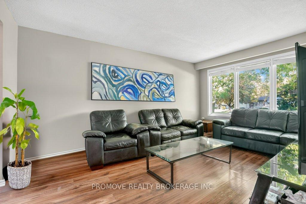 Photo 13 of 22 Thistle Road, Guelph, Willow West/Sugarbush/West Acres — HOMEH