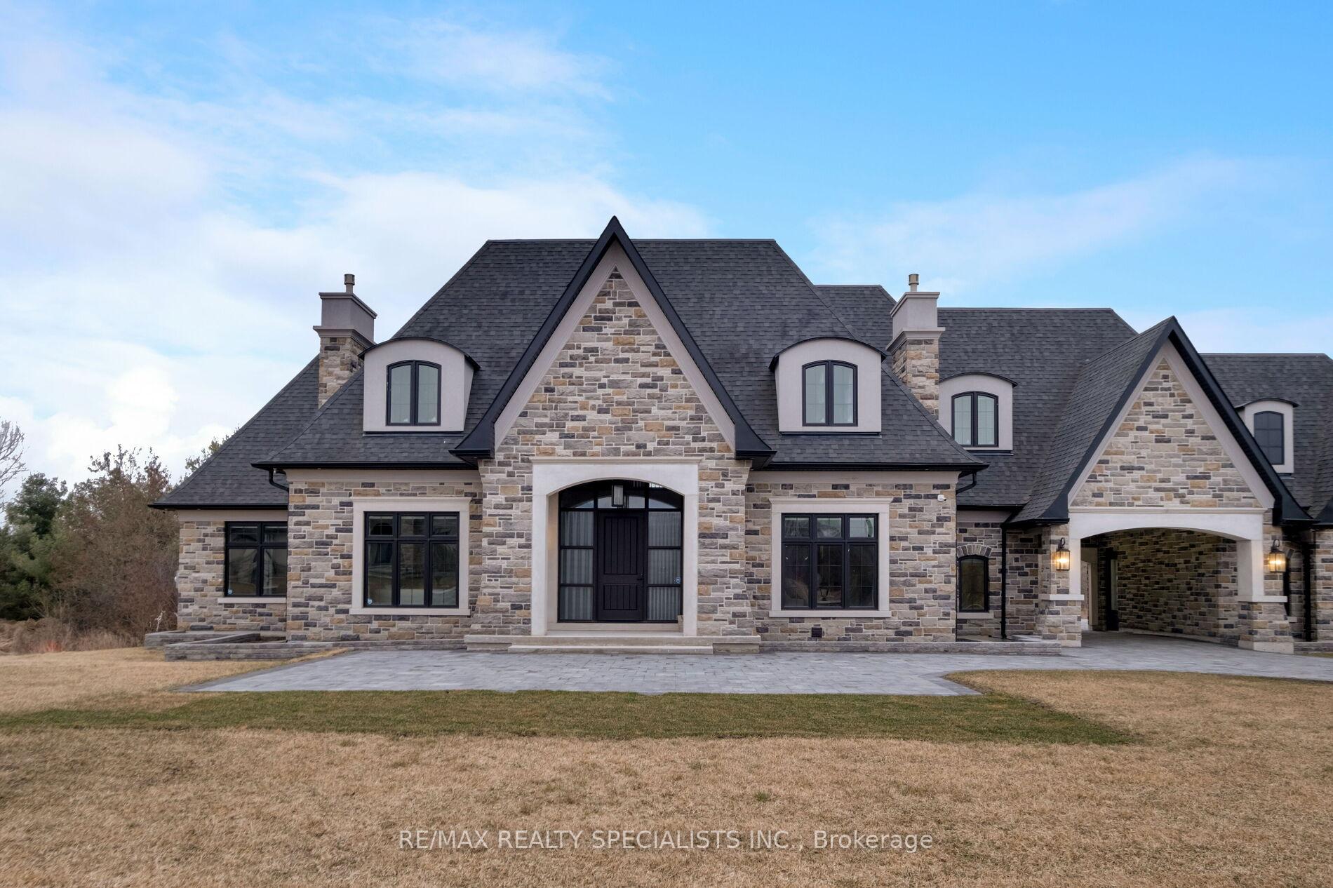 Photo 5 of 15 Mulloy Court, Caledon, Palgrave — HOMEH