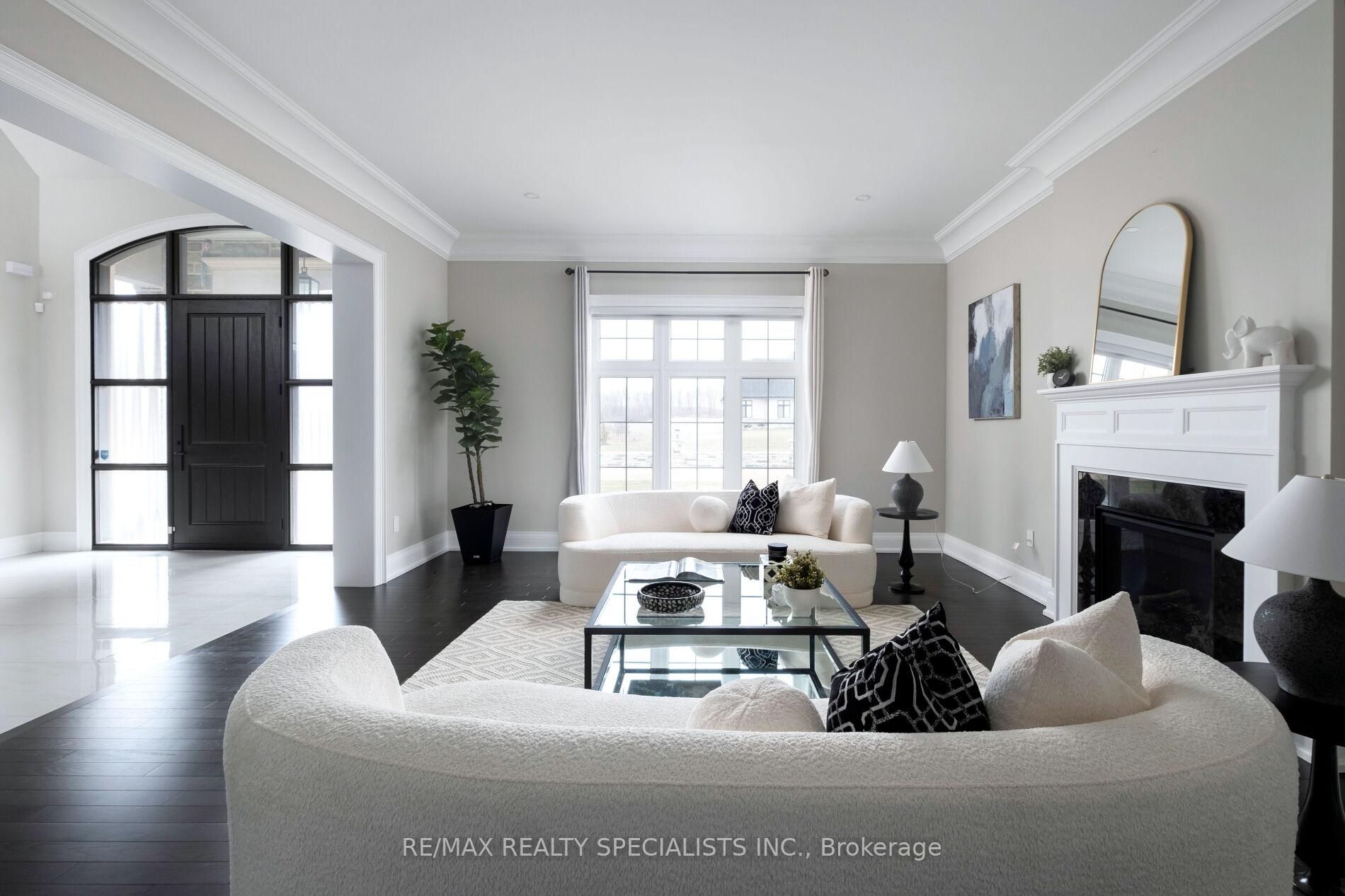 Photo 9 of 15 Mulloy Court, Caledon, Palgrave — HOMEH