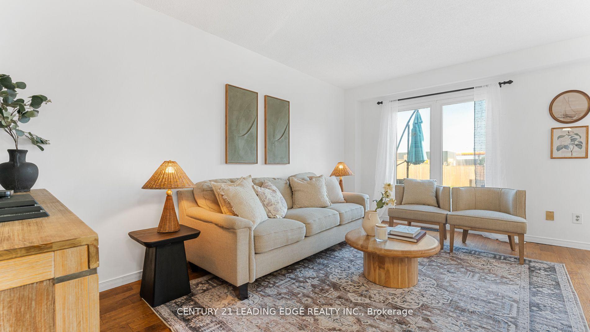 Photo 8 of 55 Turnberry Crescent, Clarington, Courtice — HOMEH