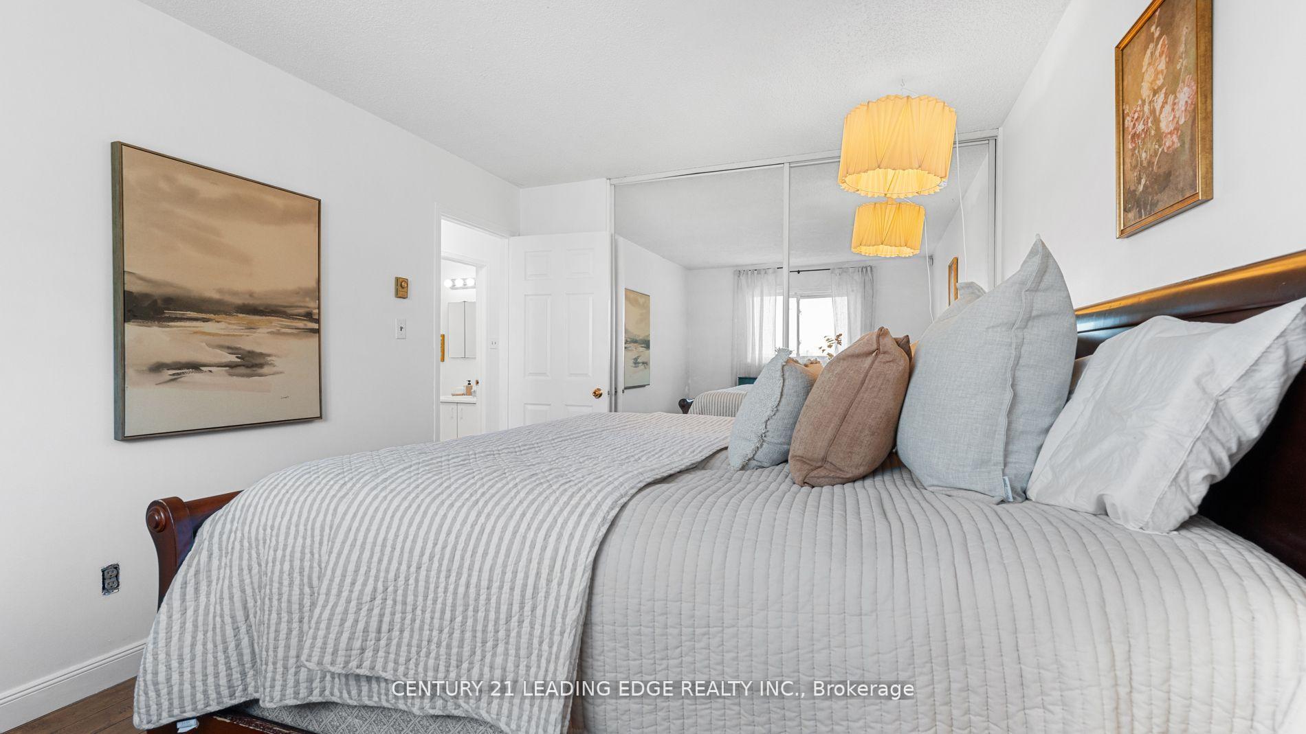 Photo 21 of 55 Turnberry Crescent, Clarington, Courtice — HOMEH