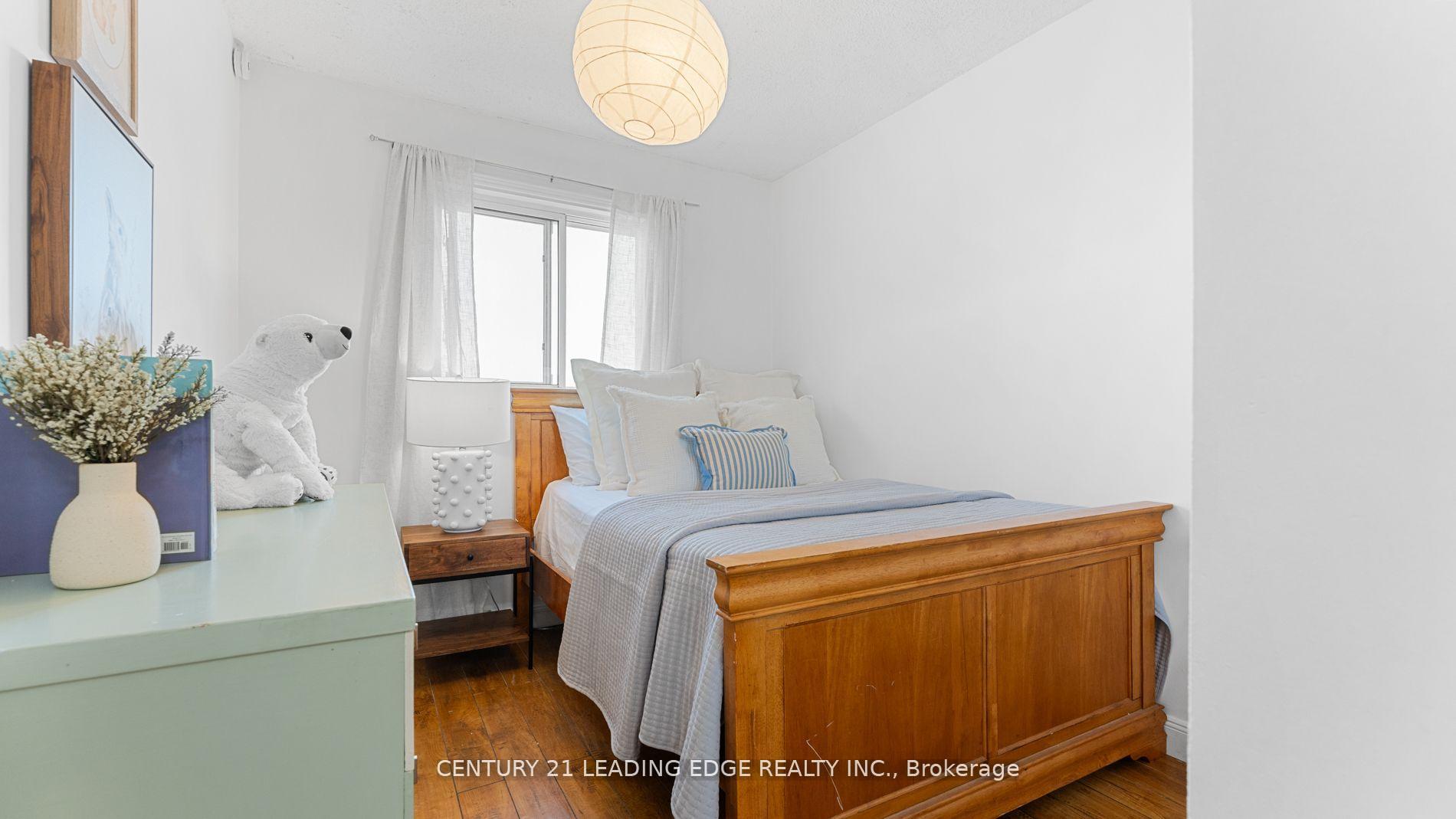 Photo 22 of 55 Turnberry Crescent, Clarington, Courtice — HOMEH